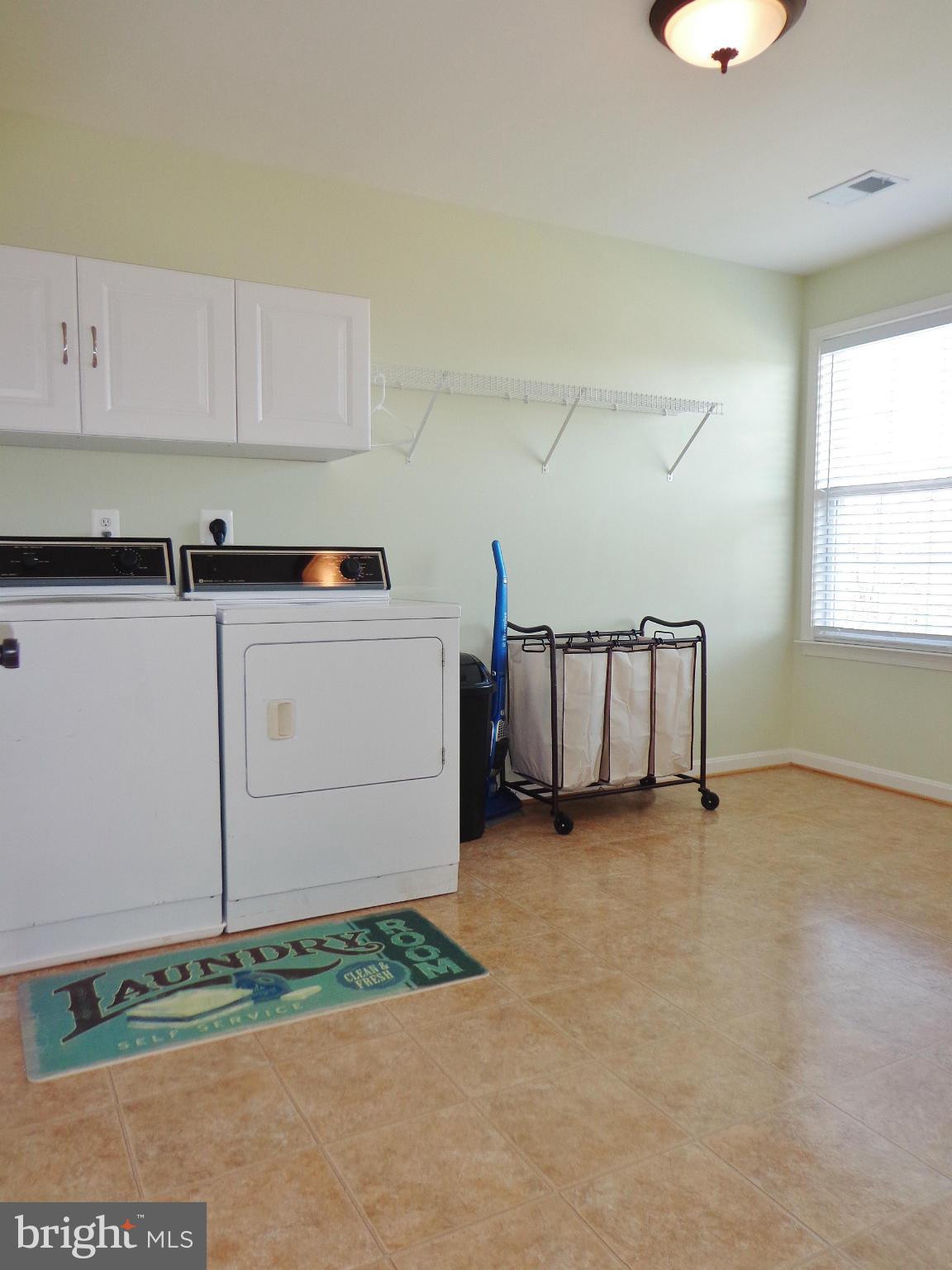 REDWOOD LAKES - Residential