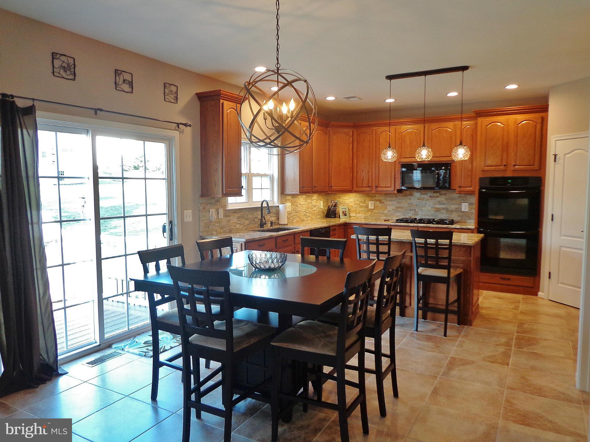 REDWOOD LAKES - Residential