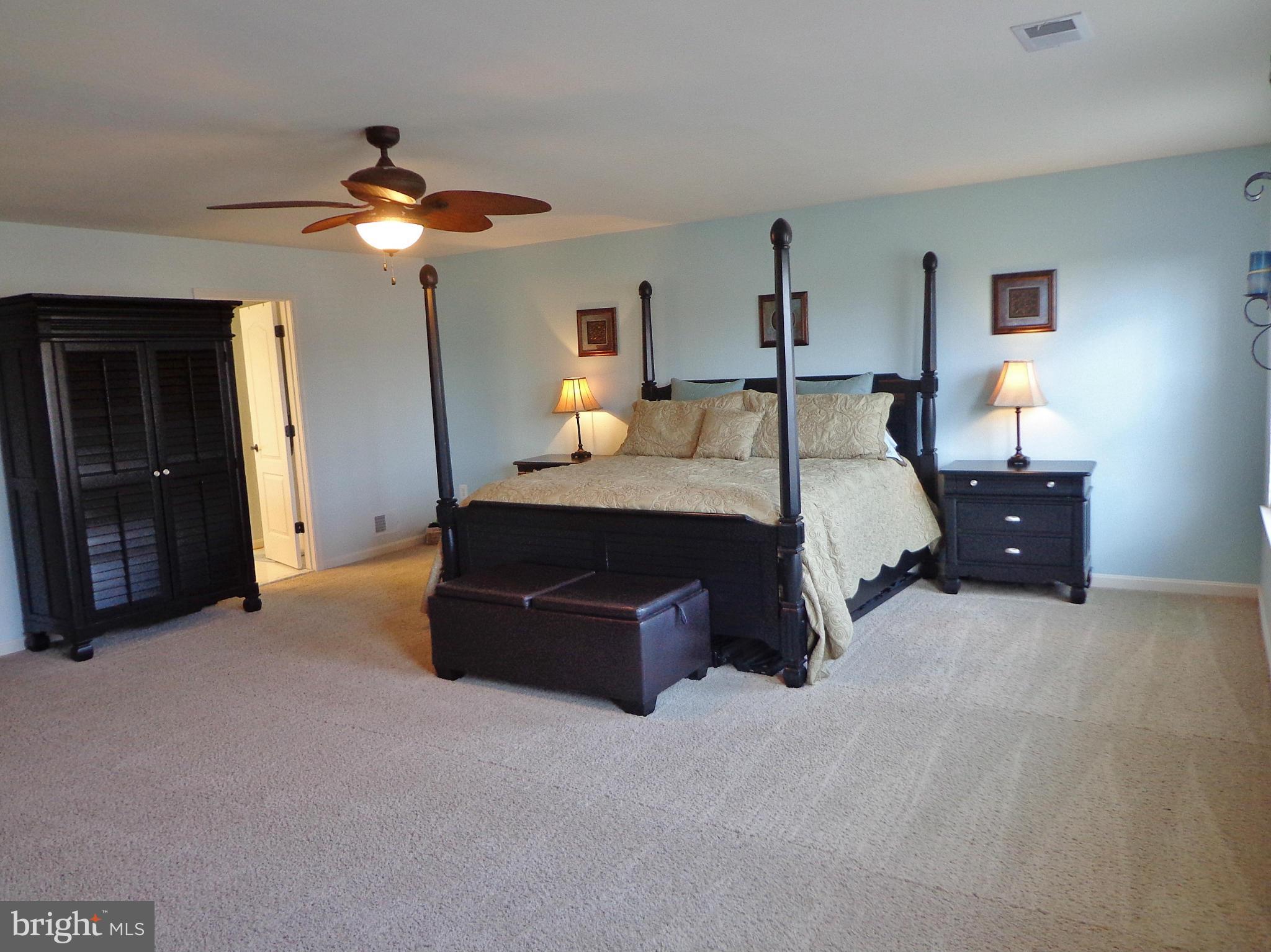 REDWOOD LAKES - Residential