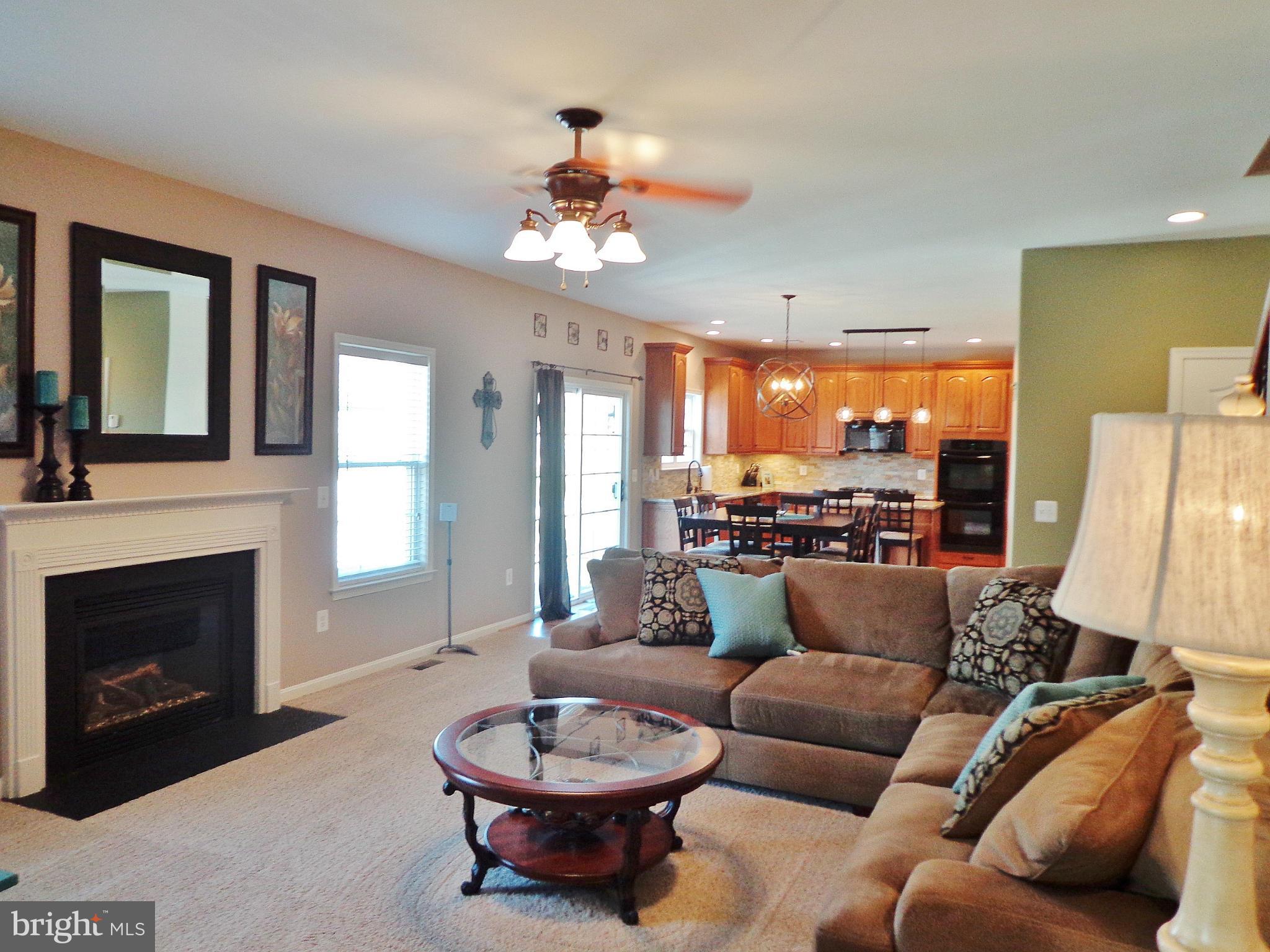 REDWOOD LAKES - Residential