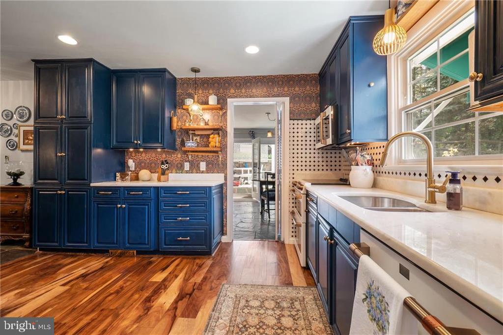 ROBIN HOOD - Residential