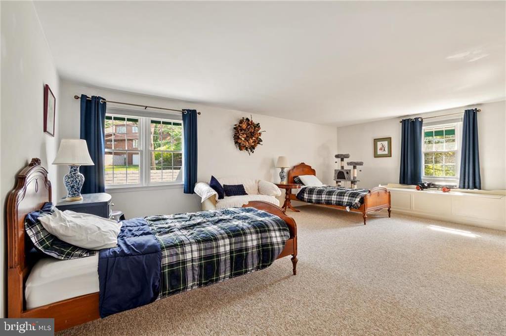 ROBIN HOOD - Residential