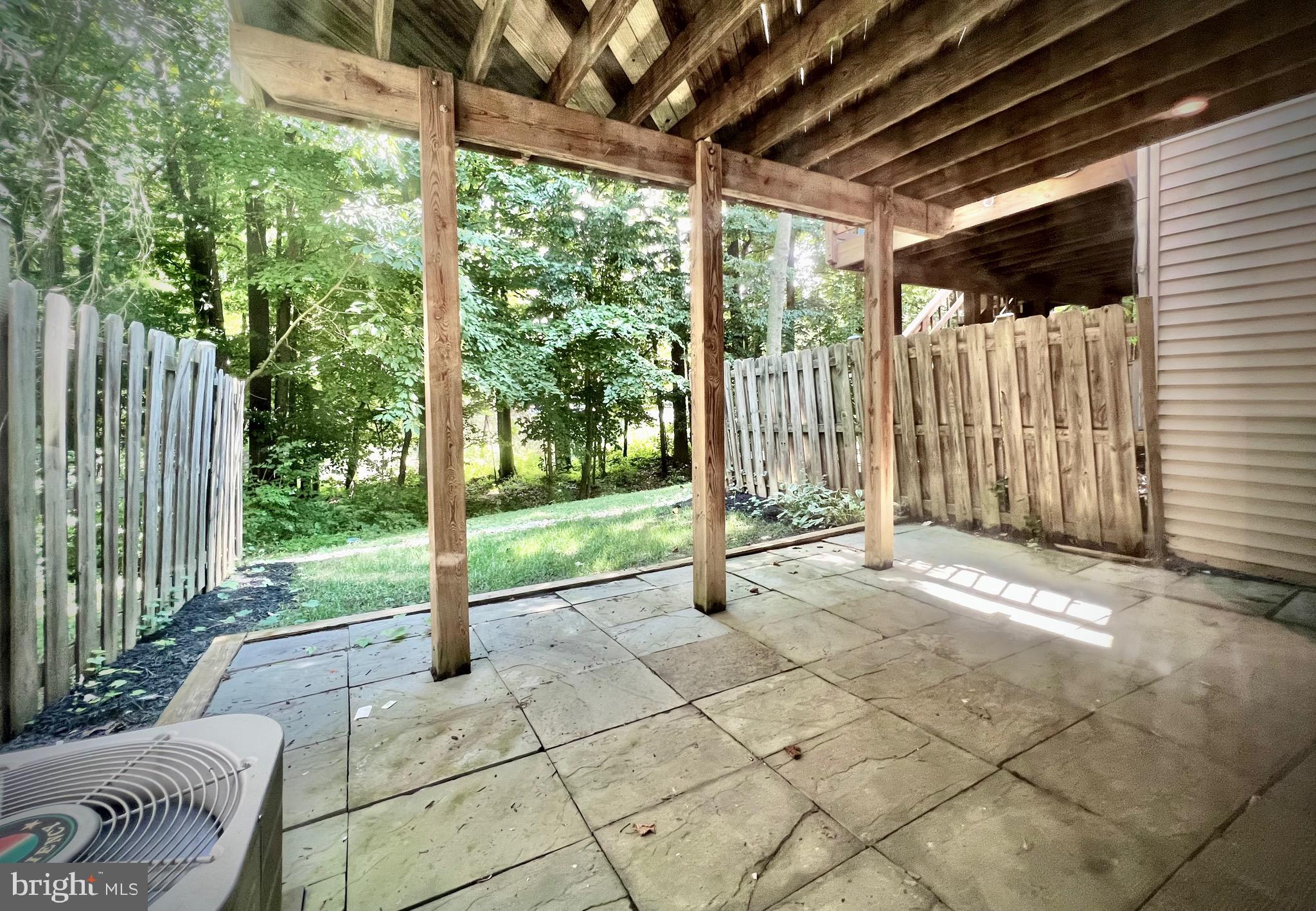 TIMBERLAWN - Residential Lease