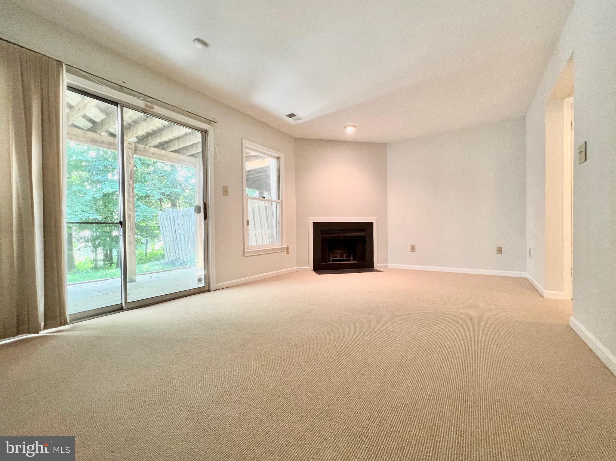 TIMBERLAWN - Residential Lease