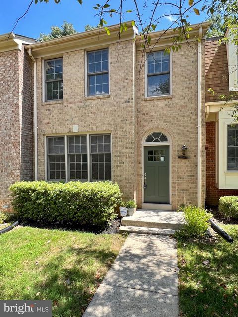 Photo of 10611 Pine Haven Terrace, NORTH BETHESDA, MD 20852 (MLS # MDMC2208854)