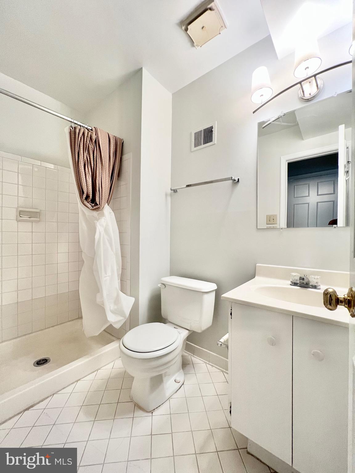 TIMBERLAWN - Residential Lease