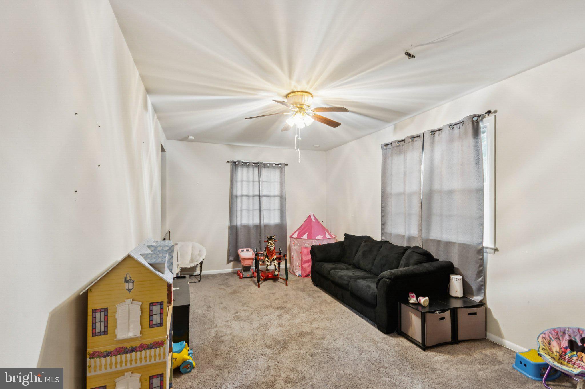 BELL AIR HEIGHTS - Residential