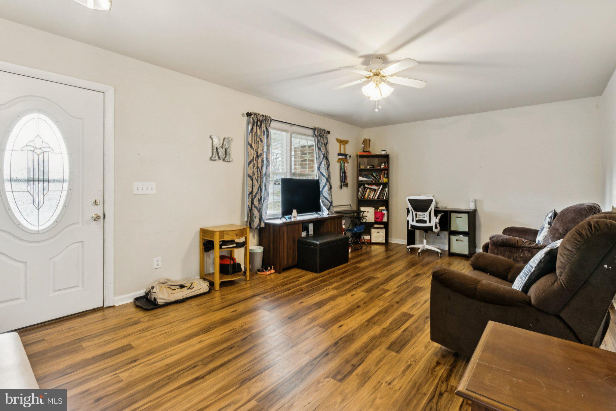 BELL AIR HEIGHTS - Residential