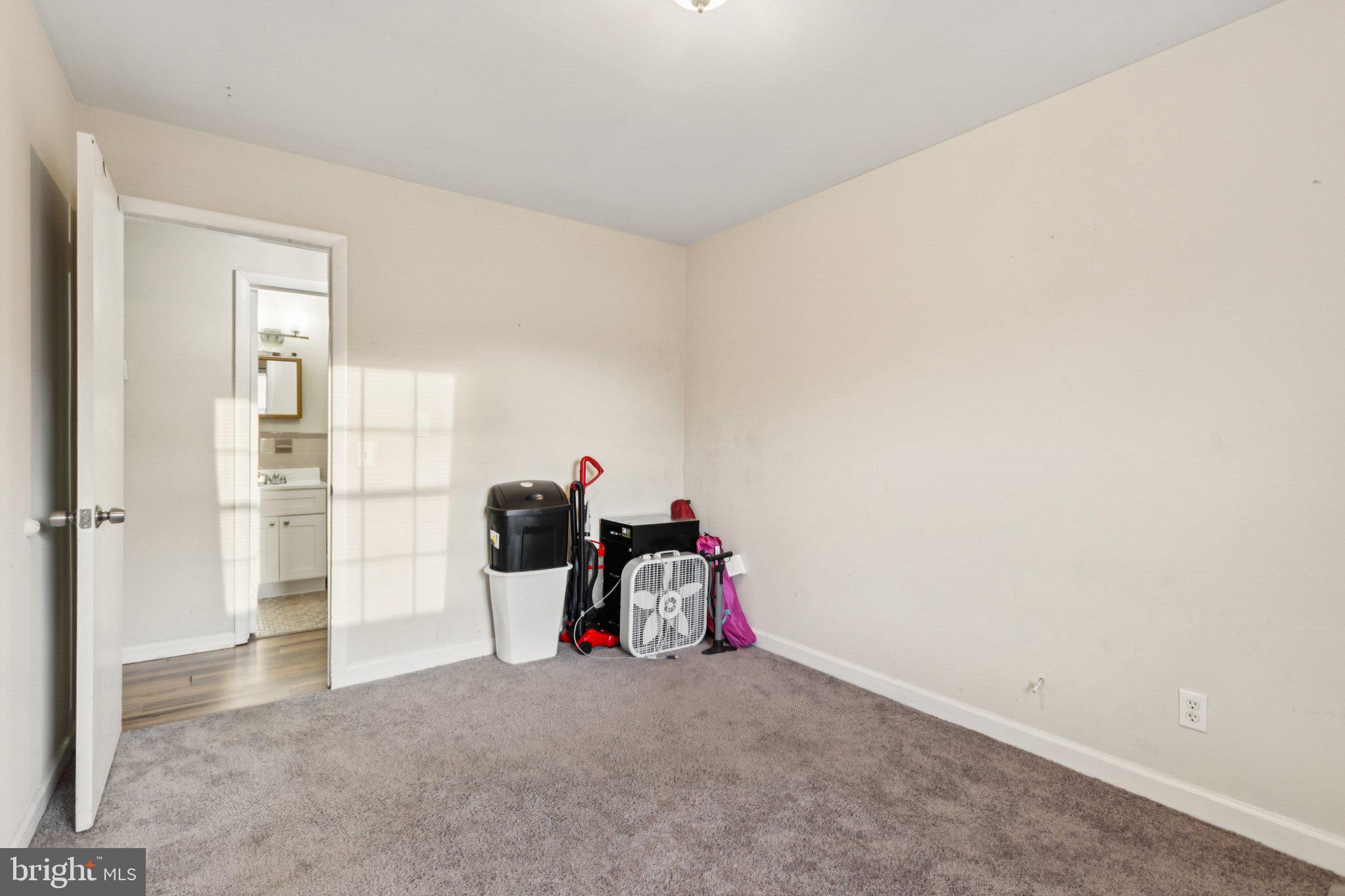 BELL AIR HEIGHTS - Residential