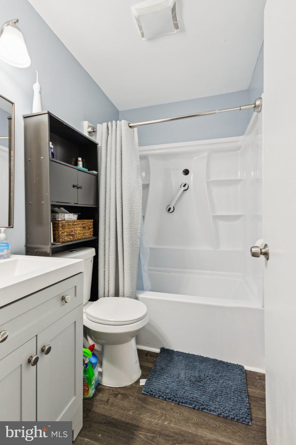 BELL AIR HEIGHTS - Residential