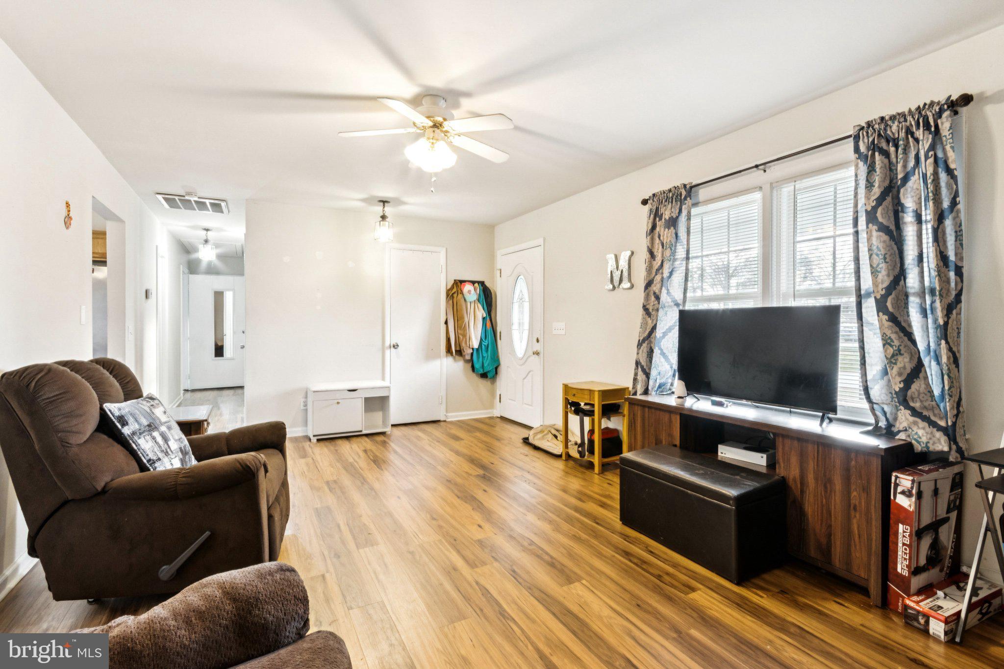 BELL AIR HEIGHTS - Residential