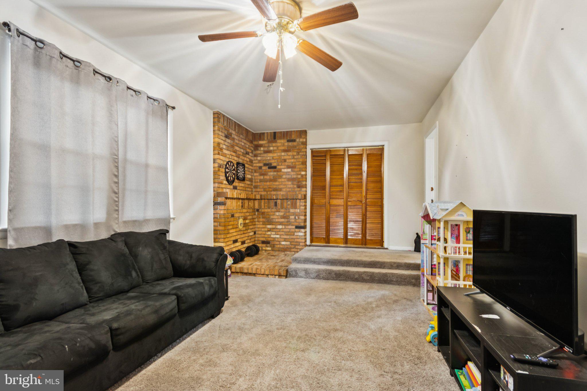 BELL AIR HEIGHTS - Residential