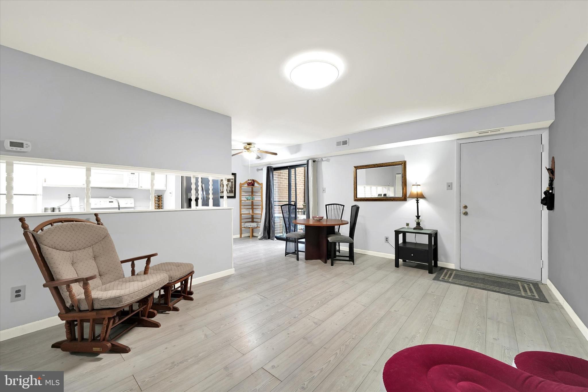 4908 W BRIGANTINE COURT