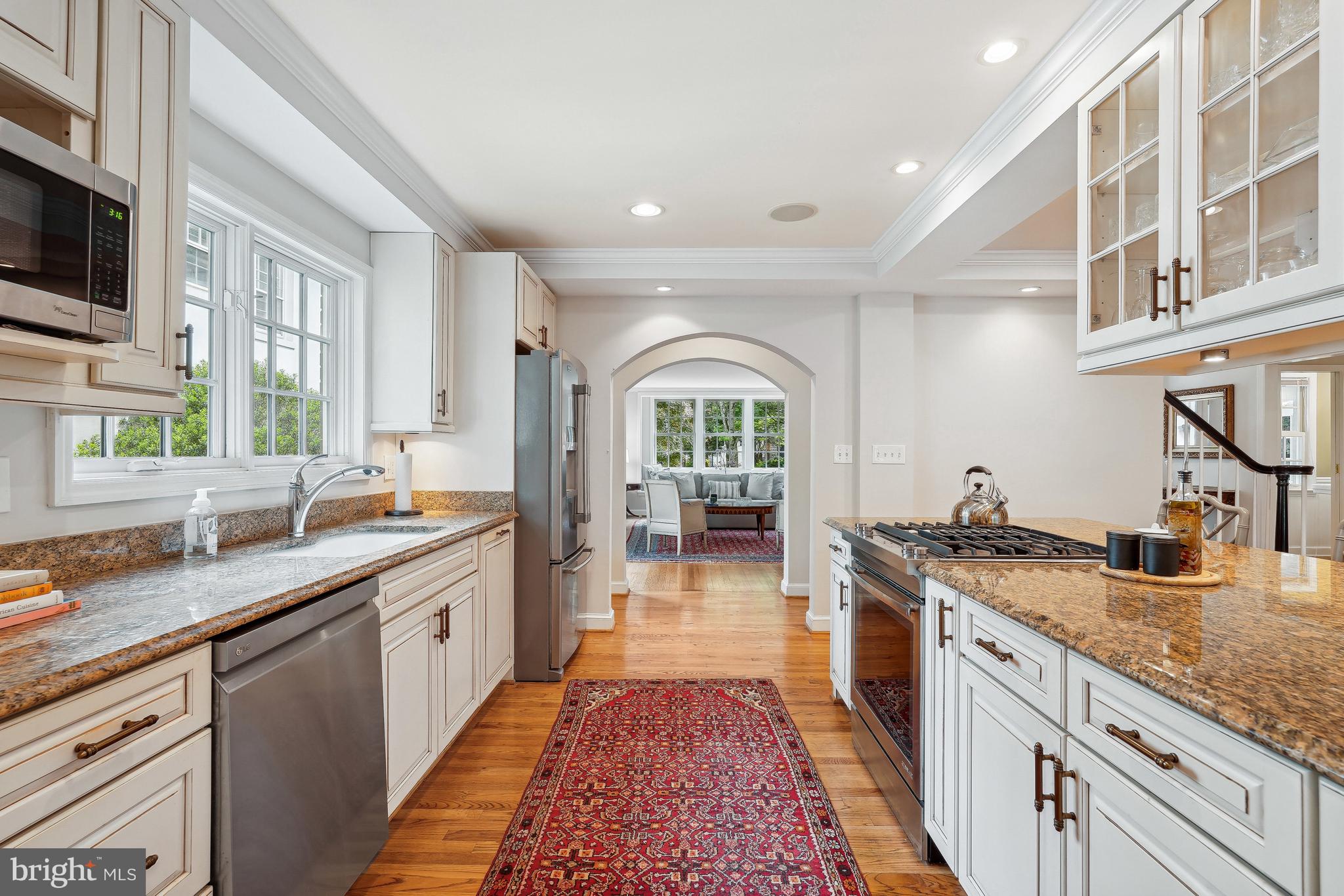 CHEVY CHASE VILLAGE - Residential