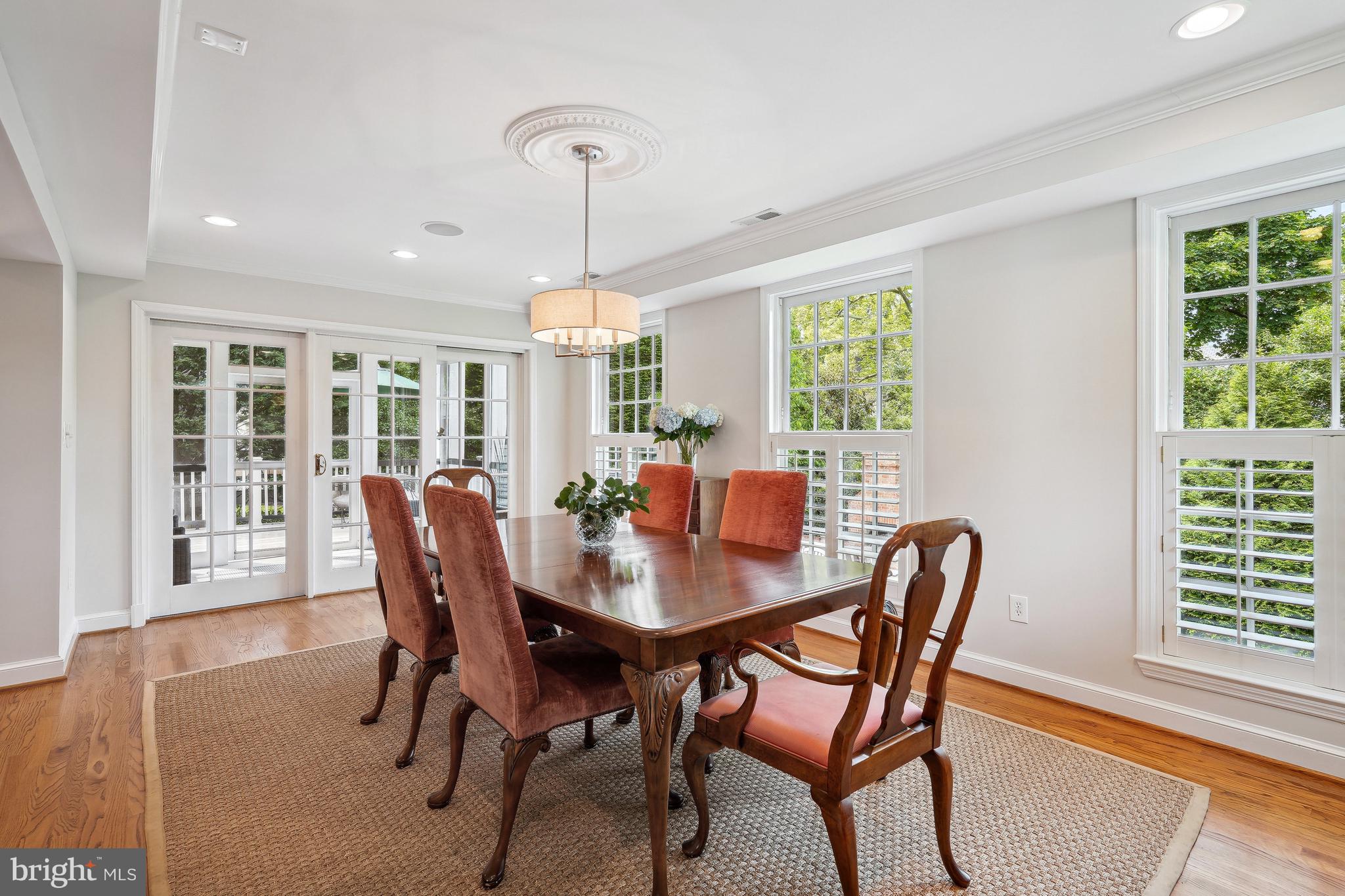 CHEVY CHASE VILLAGE - Residential