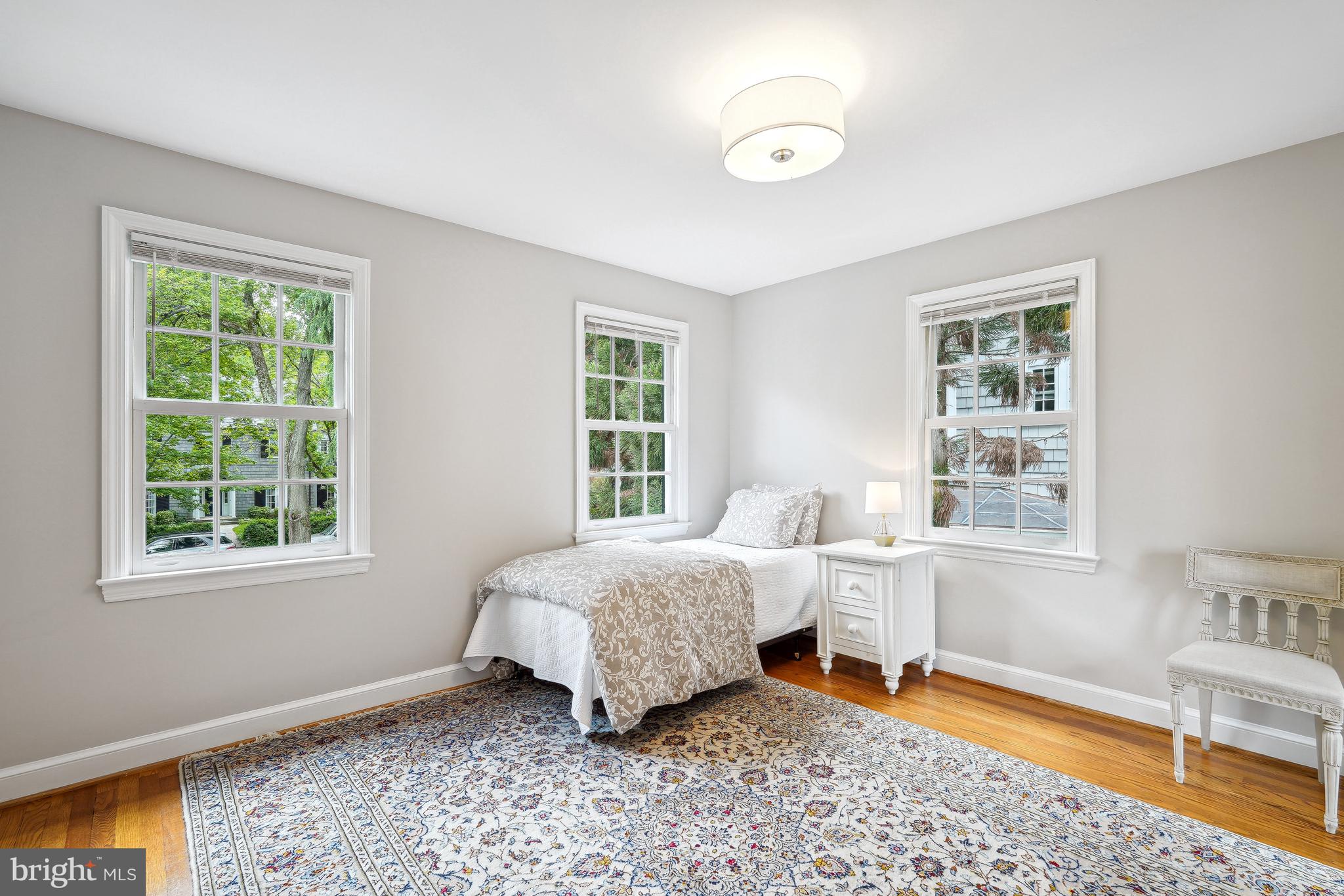 CHEVY CHASE VILLAGE - Residential