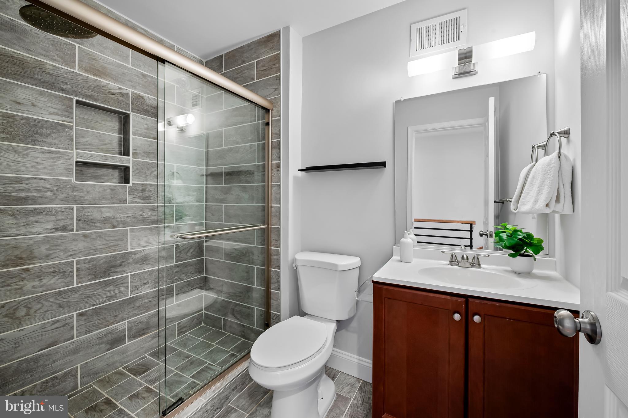 GREENMOUNT WEST - Residential