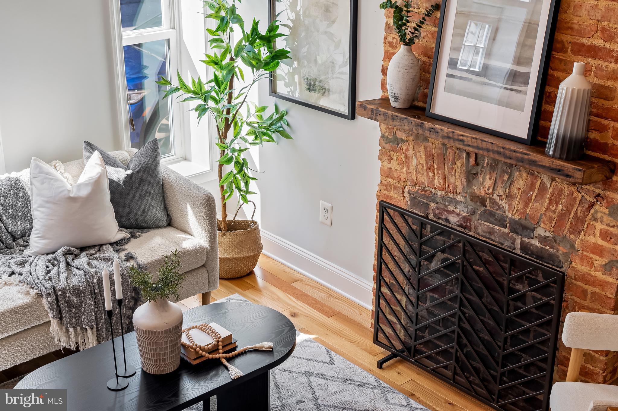 GREENMOUNT WEST - Residential