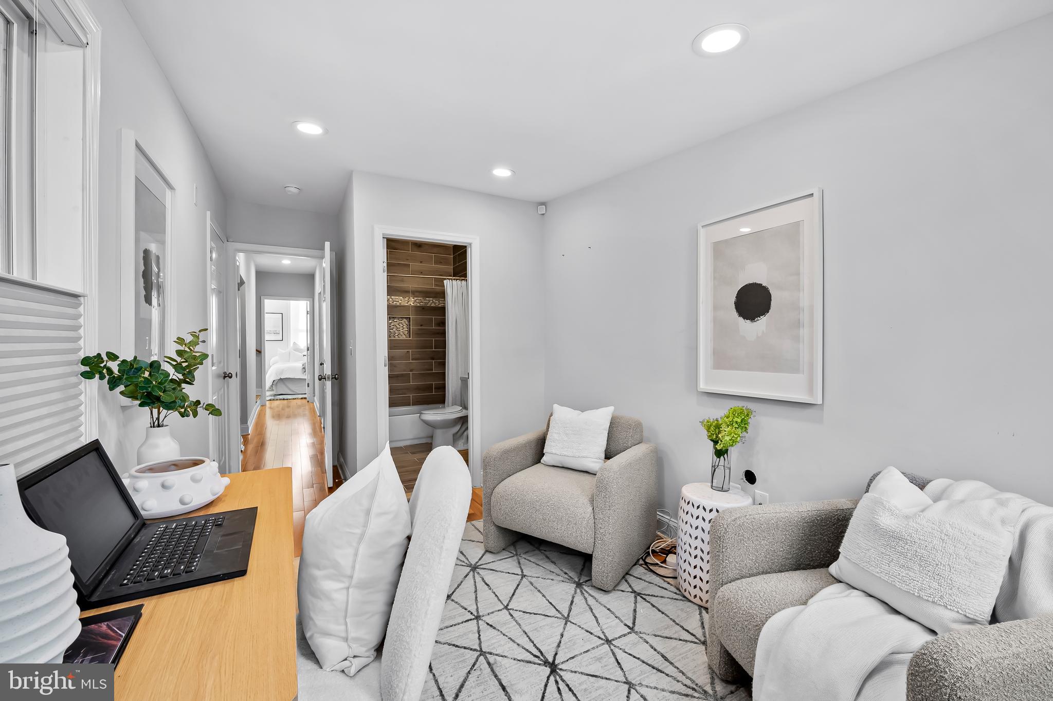 GREENMOUNT WEST - Residential