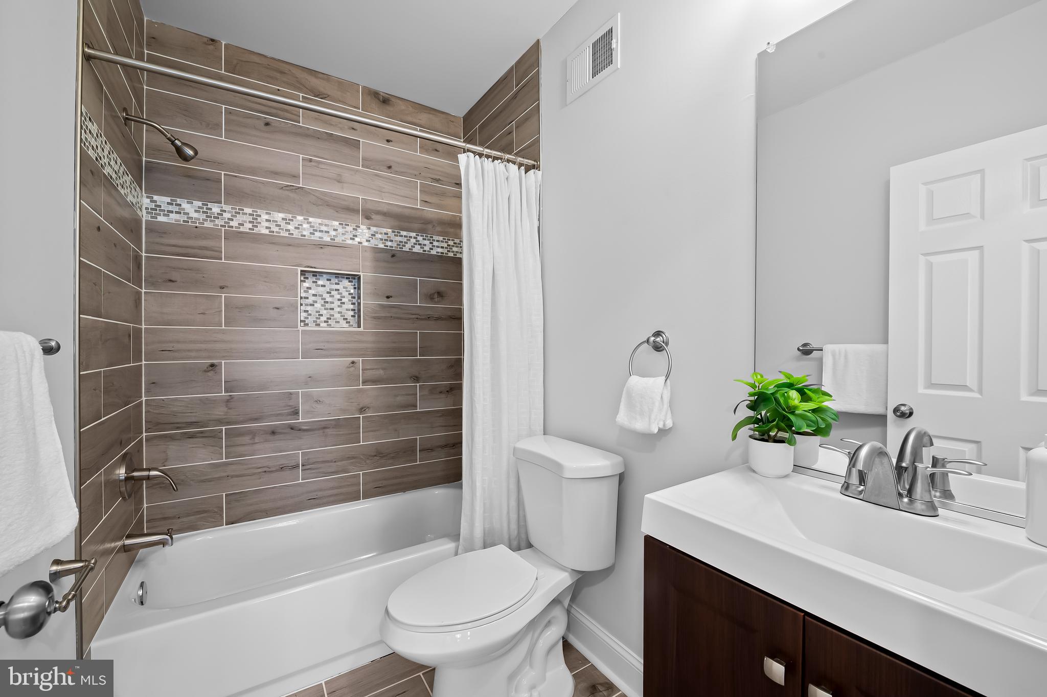 GREENMOUNT WEST - Residential