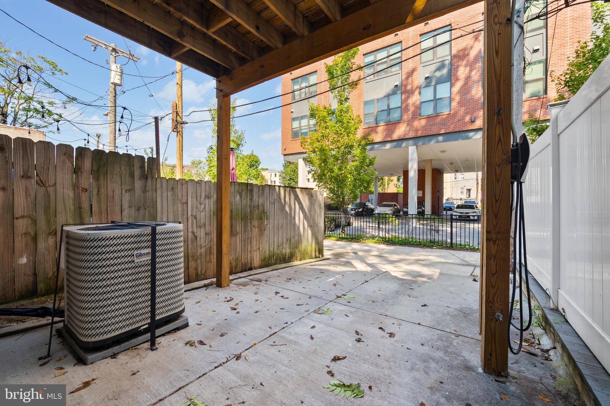 GREENMOUNT WEST - Residential