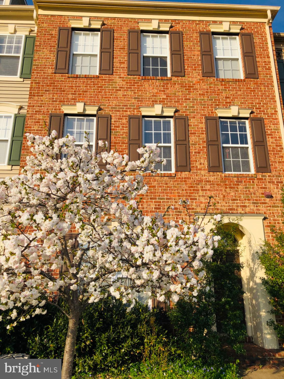 WOODCREST - Residential