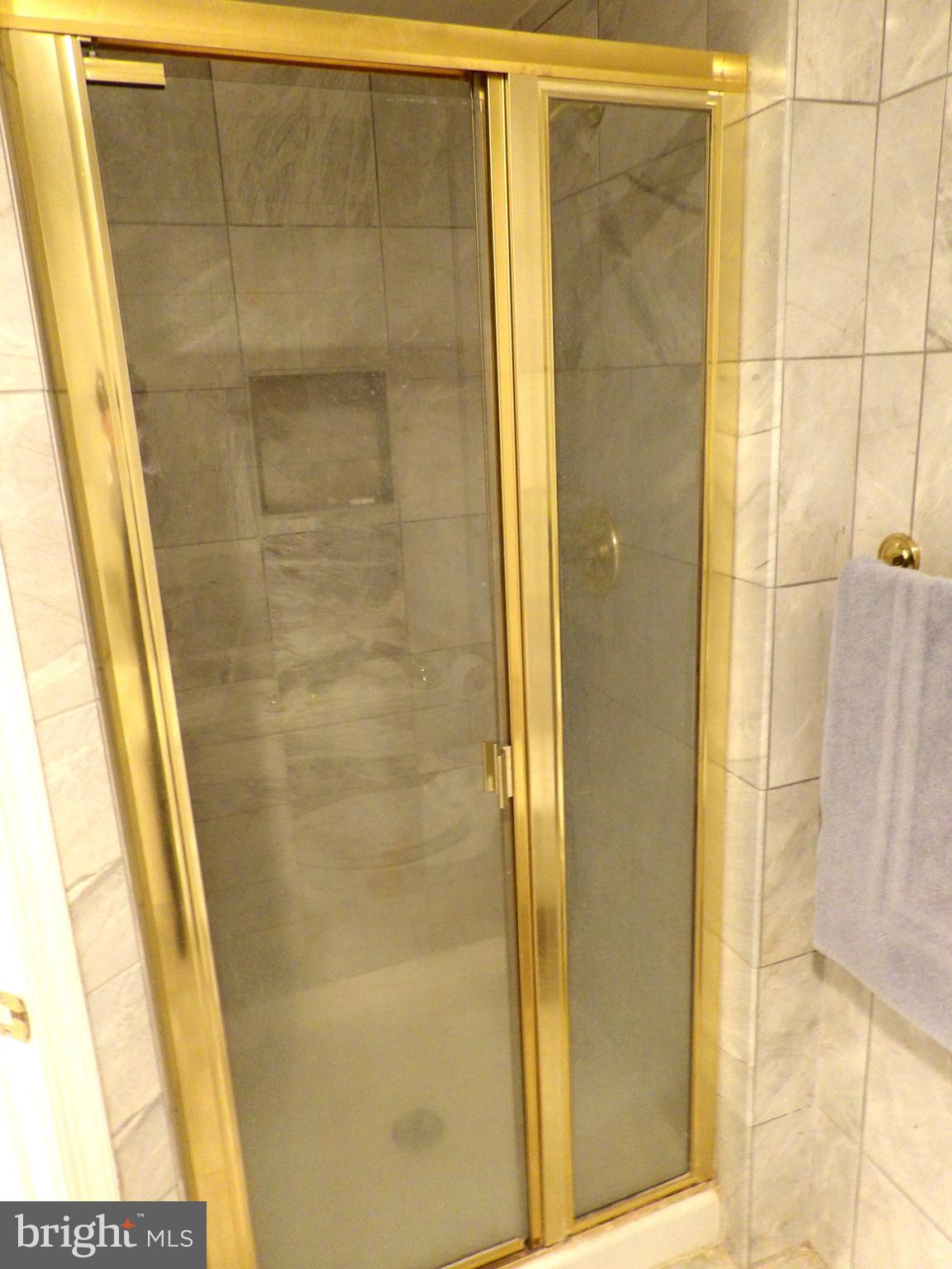 TUSCANY CANTERBURY - Residential Lease