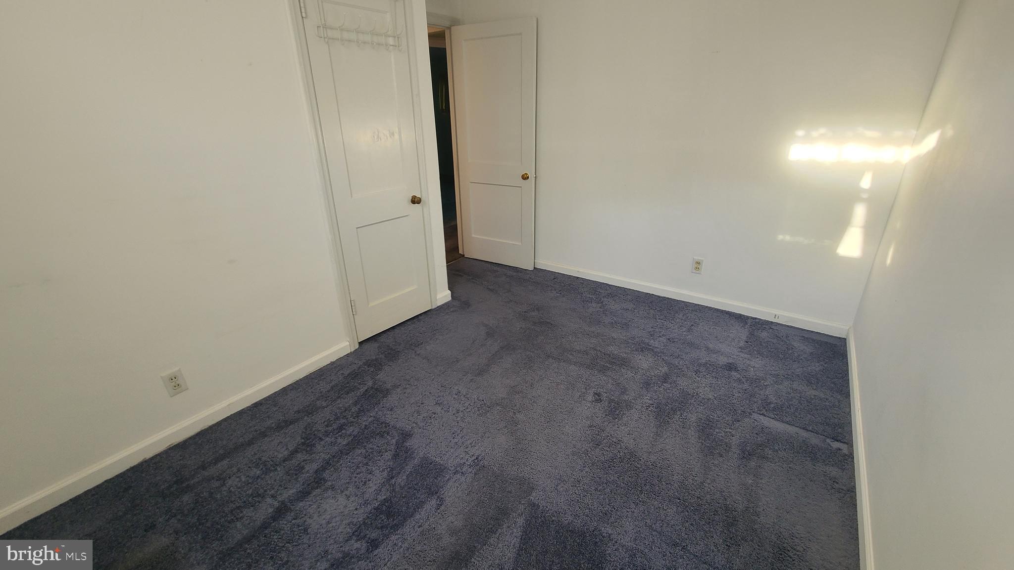 PLYMOUTH VALLEY - Residential