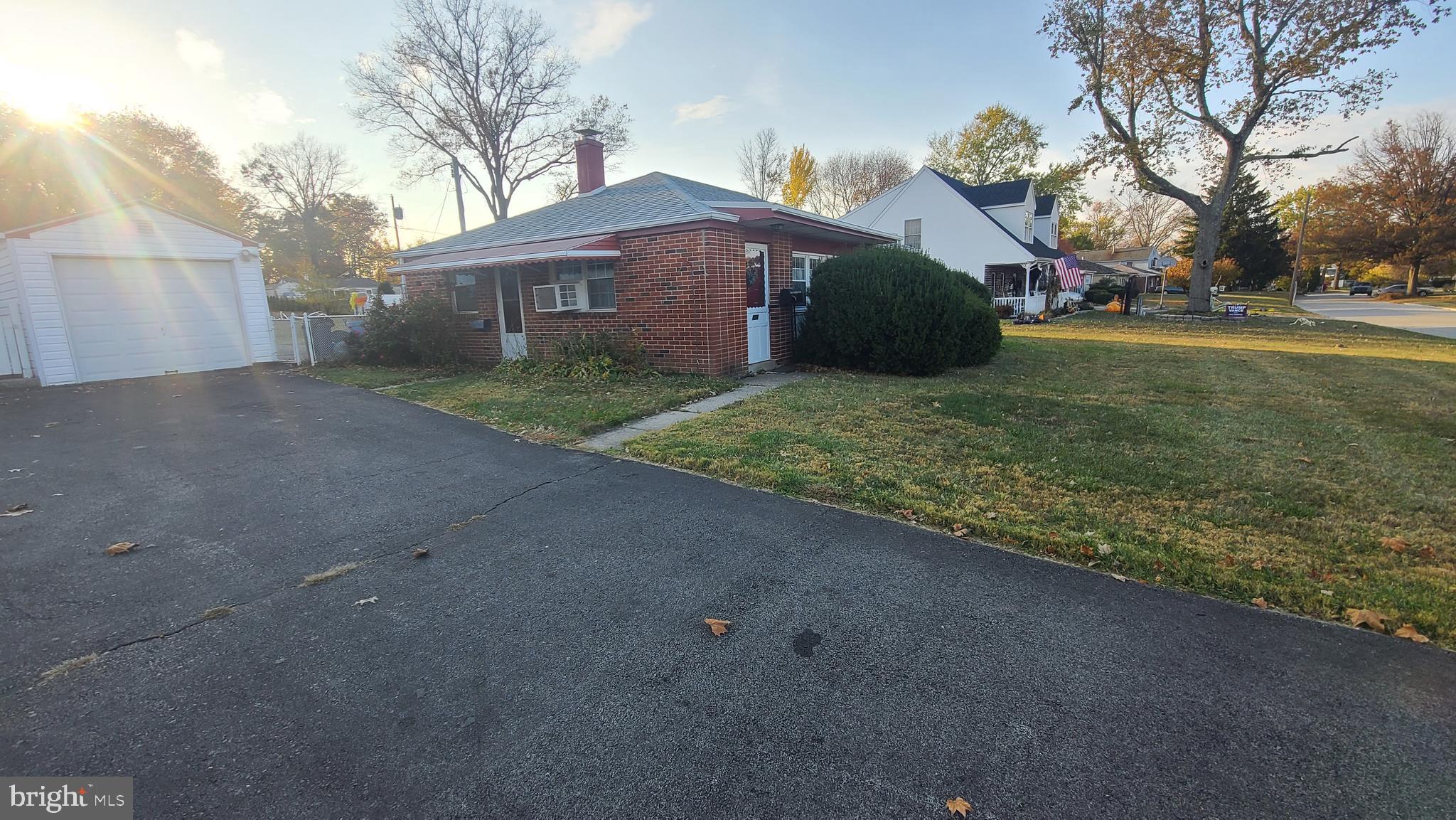 PLYMOUTH VALLEY - Residential