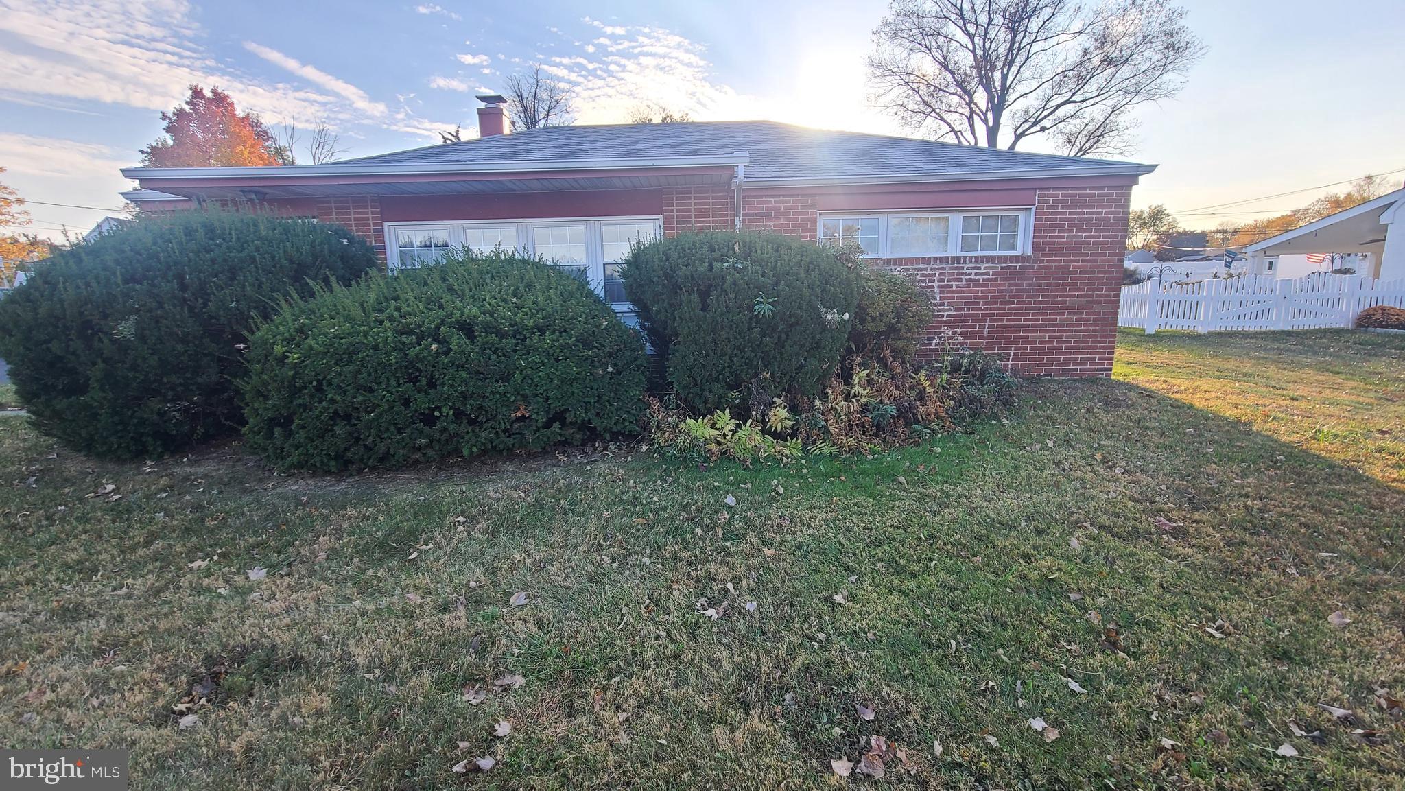 PLYMOUTH VALLEY - Residential