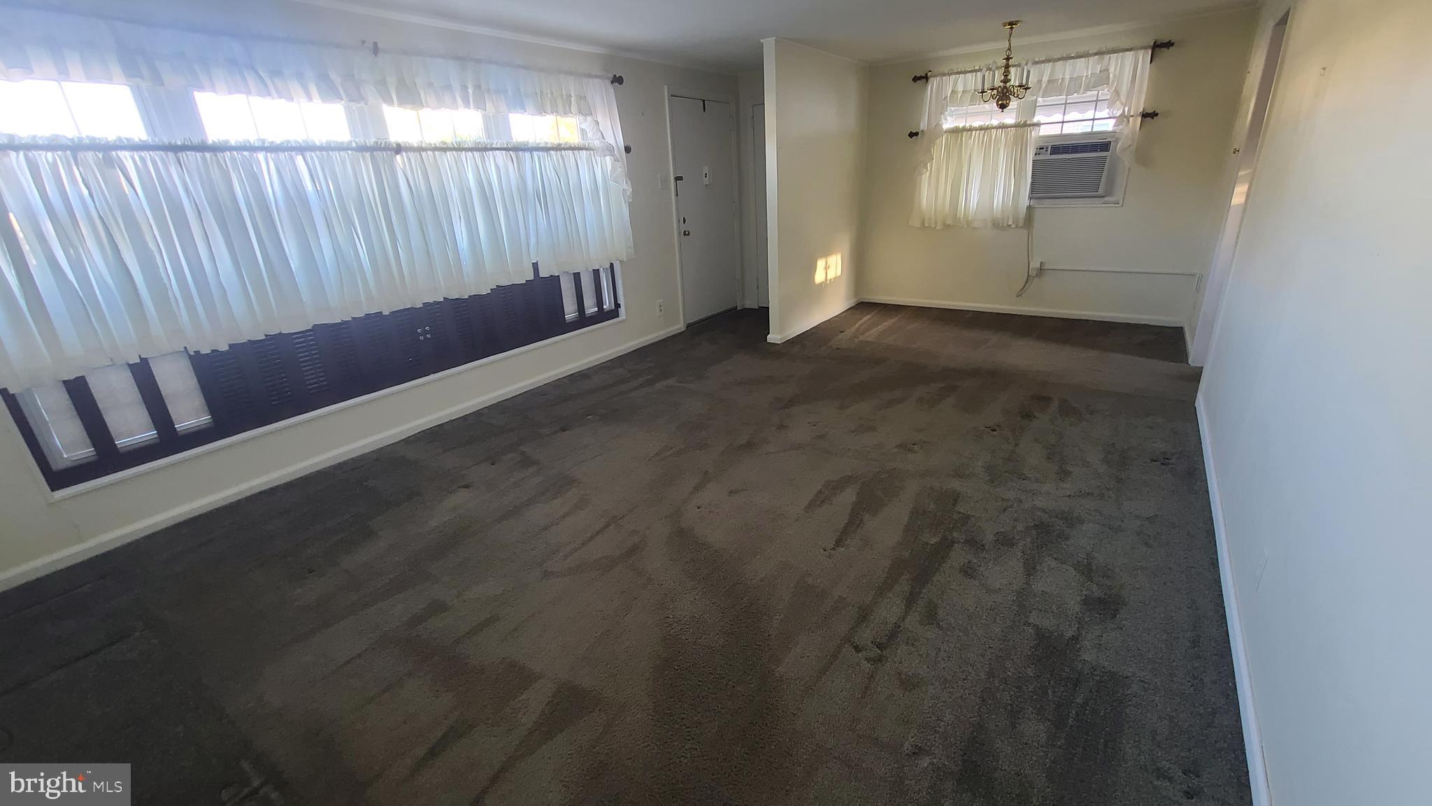 PLYMOUTH VALLEY - Residential