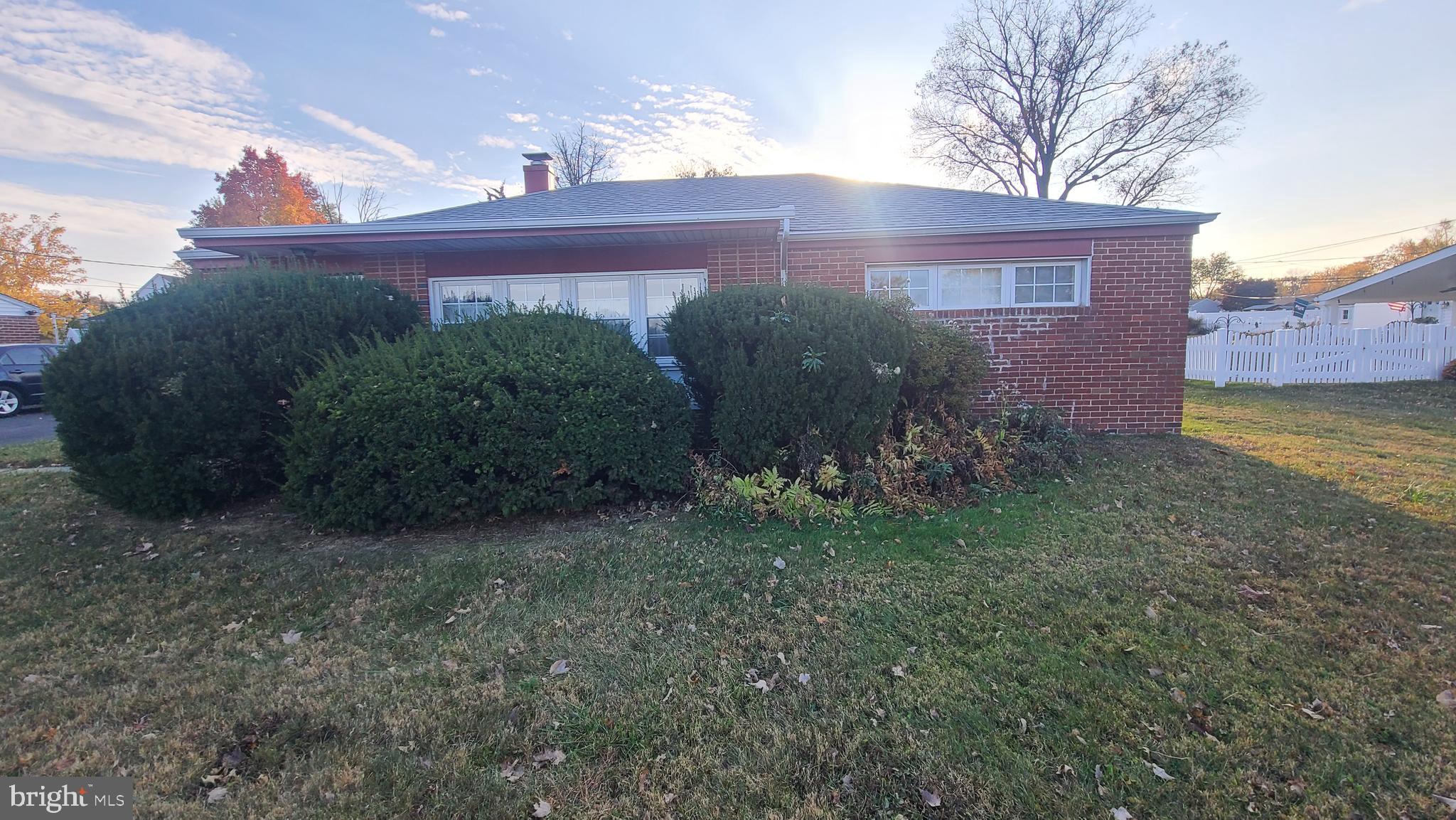 PLYMOUTH VALLEY - Residential