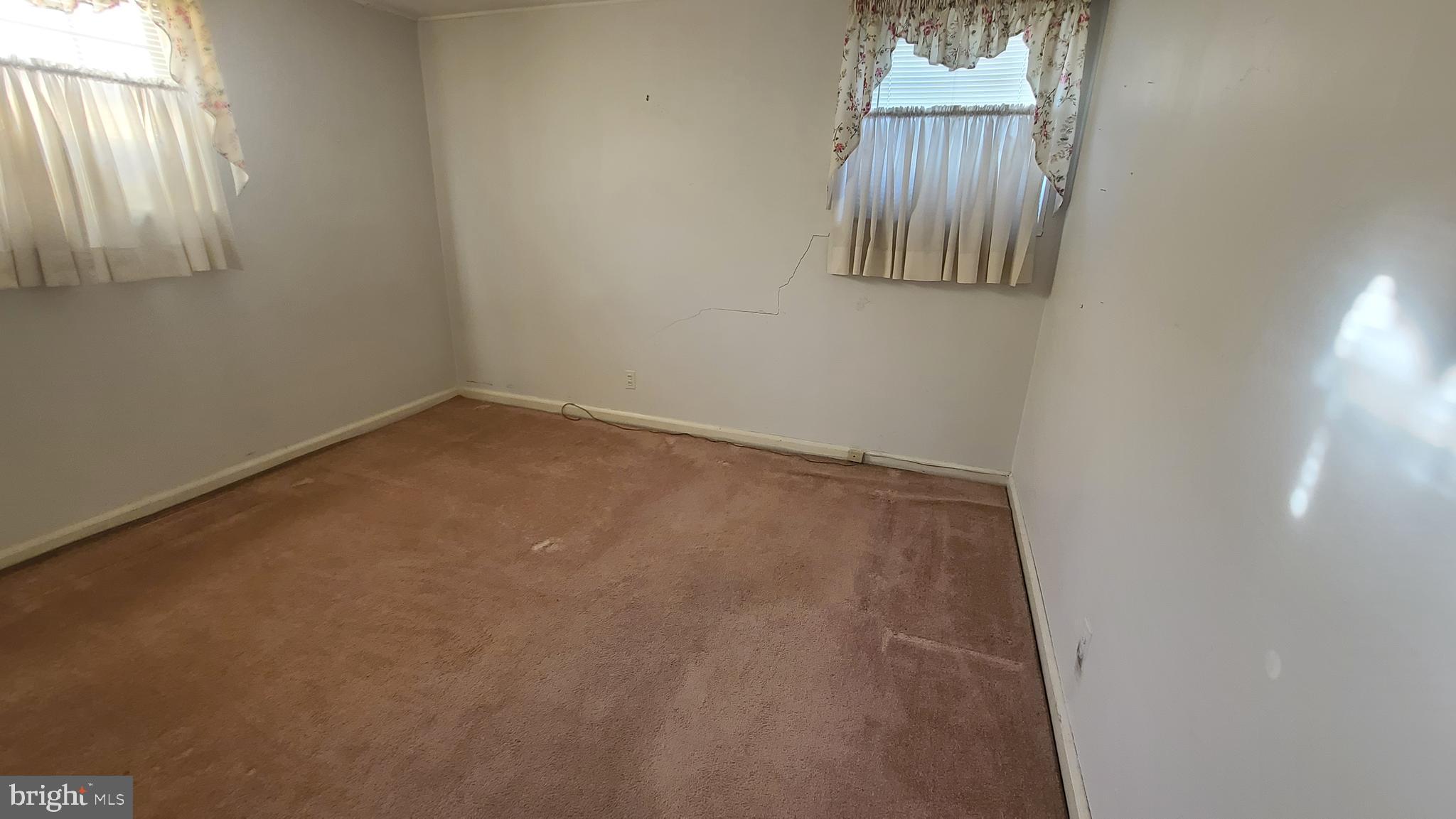 PLYMOUTH VALLEY - Residential