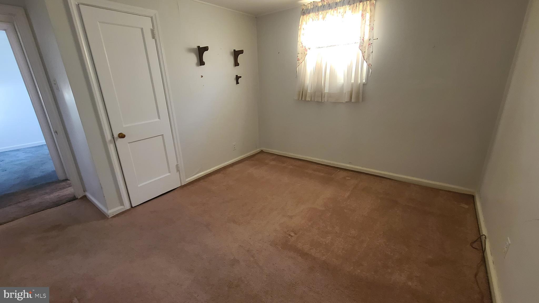 PLYMOUTH VALLEY - Residential