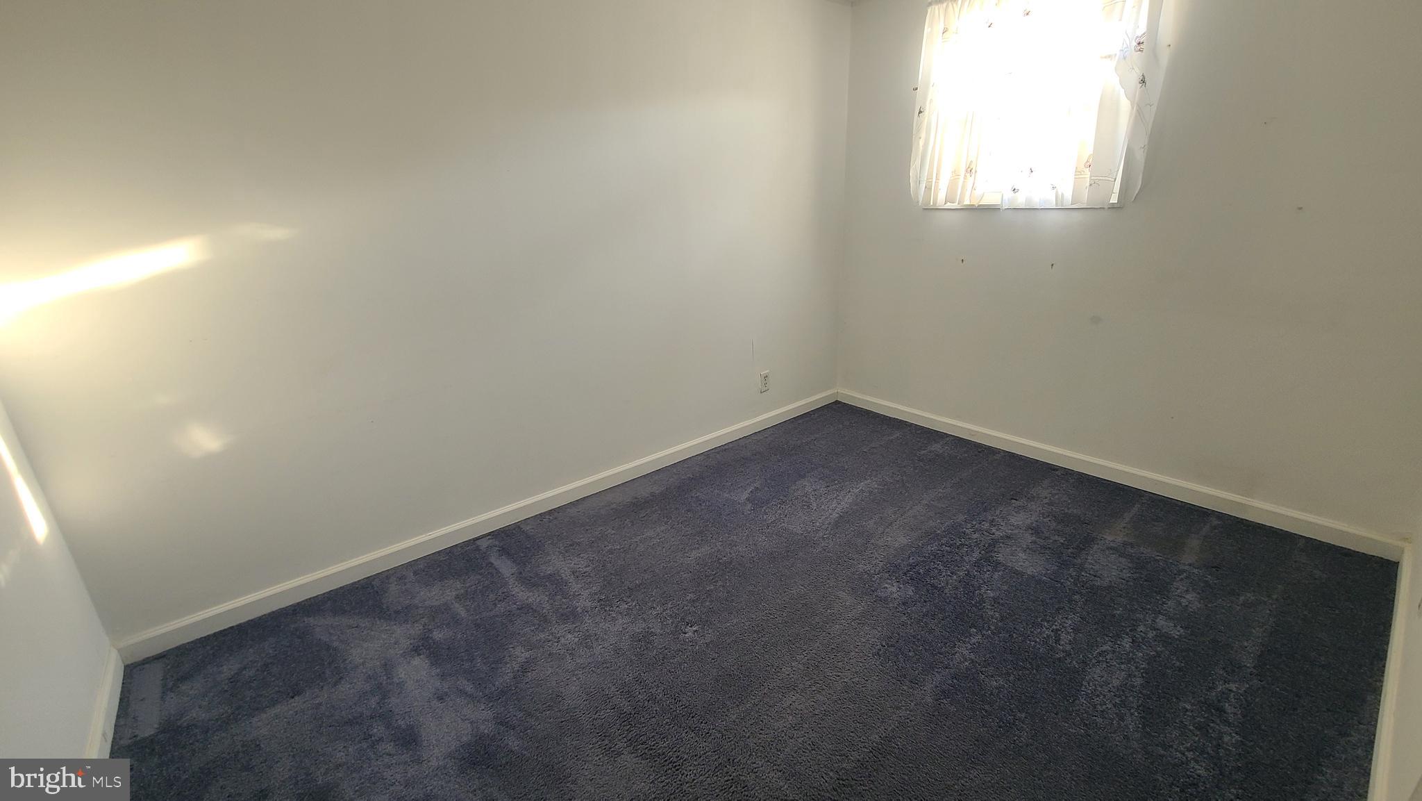 PLYMOUTH VALLEY - Residential