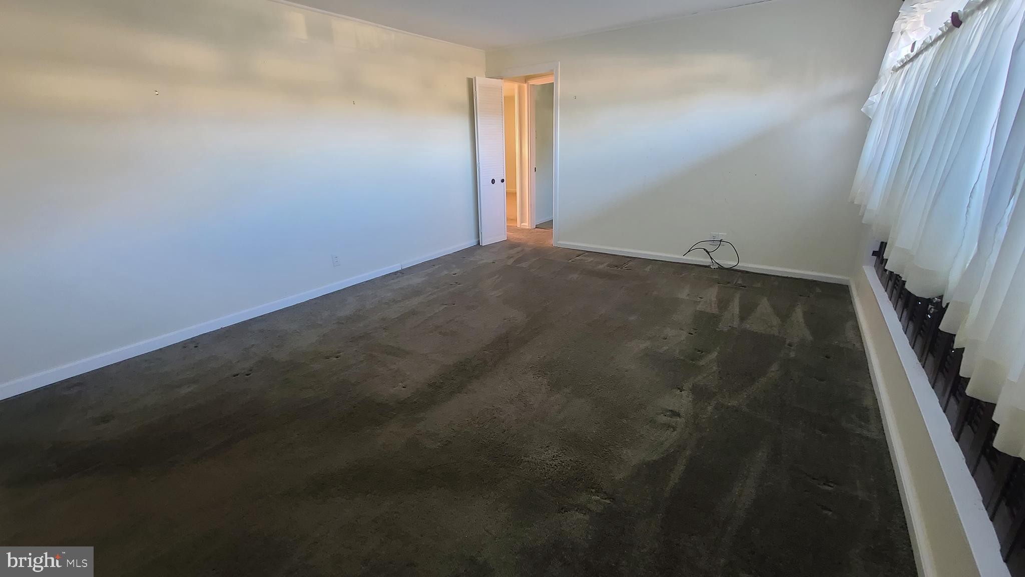 PLYMOUTH VALLEY - Residential