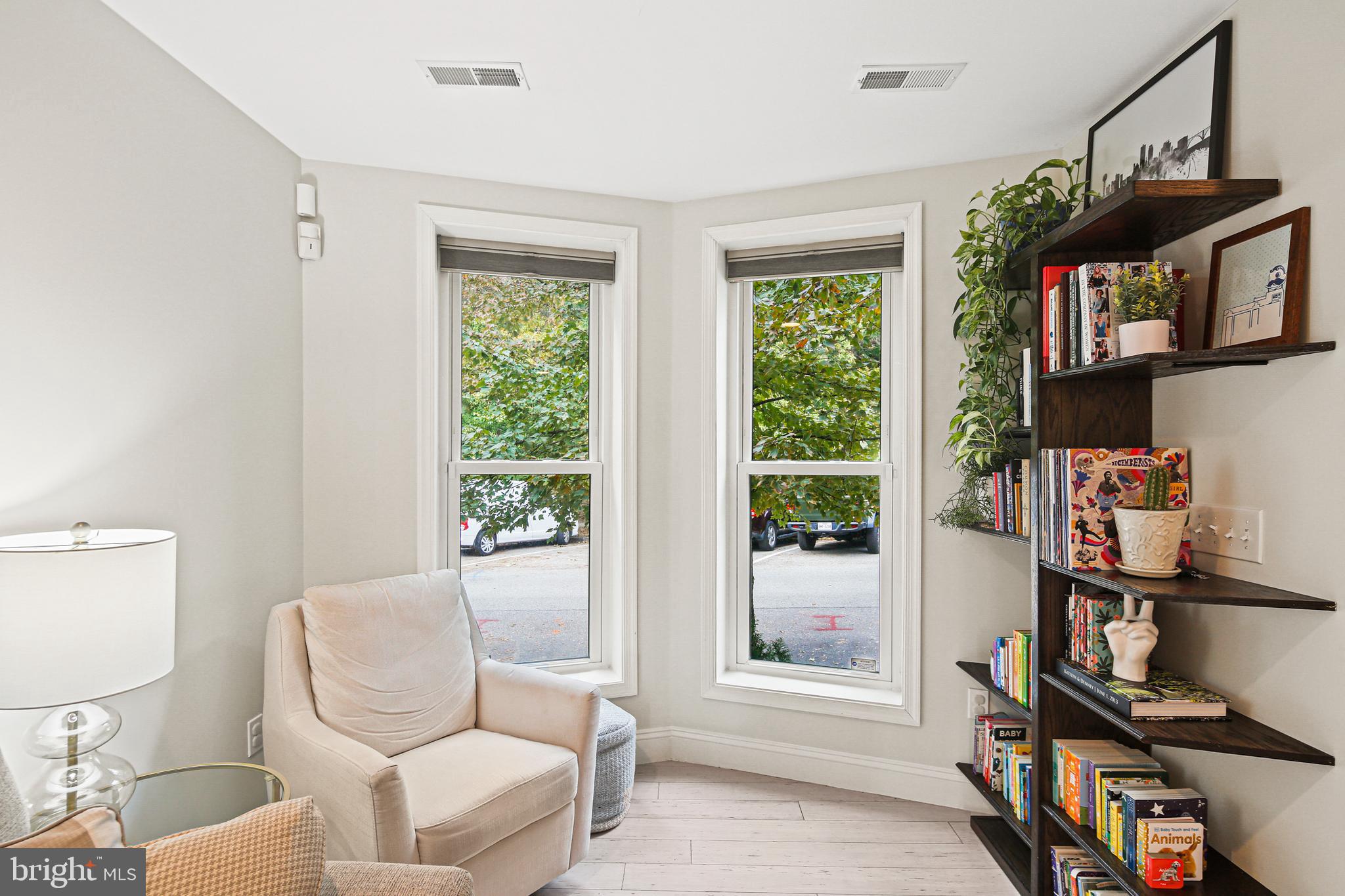 RIVERSIDE PARK - Residential