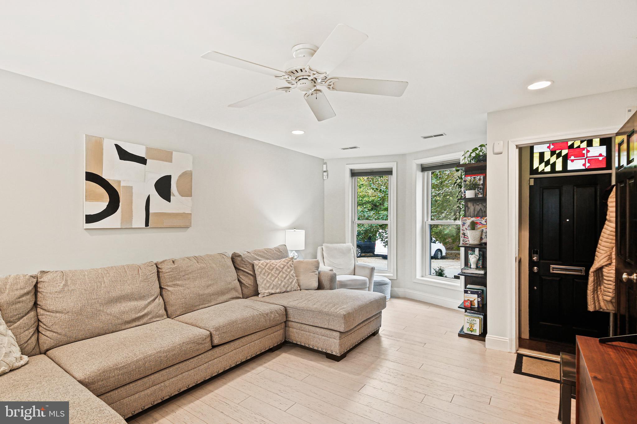 RIVERSIDE PARK - Residential