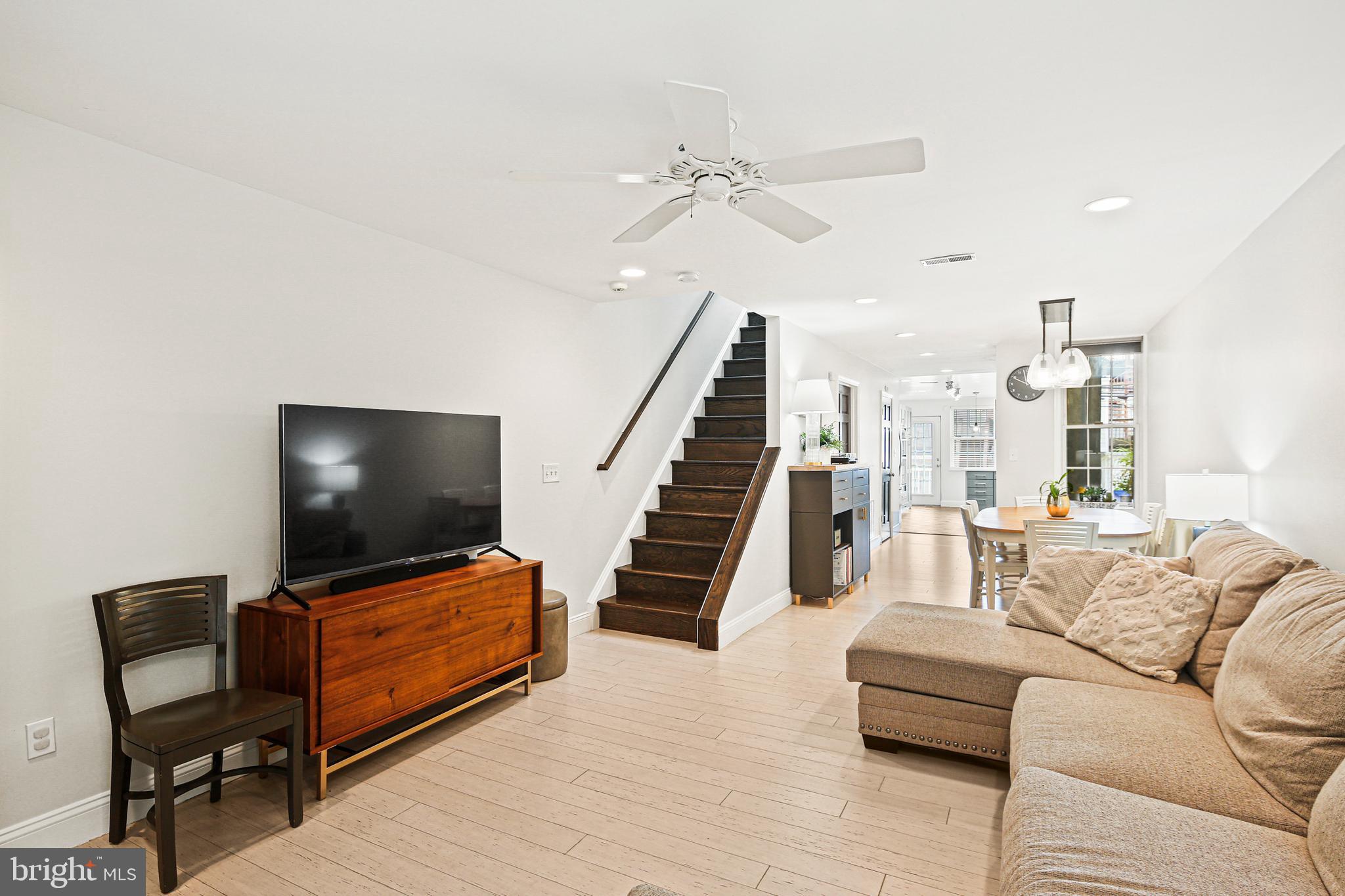 RIVERSIDE PARK - Residential