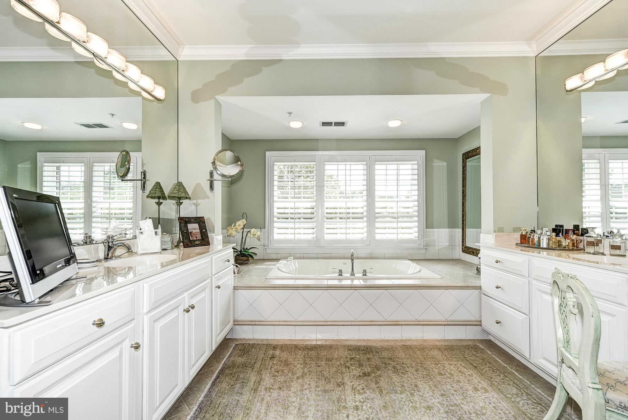 AVENEL - Residential