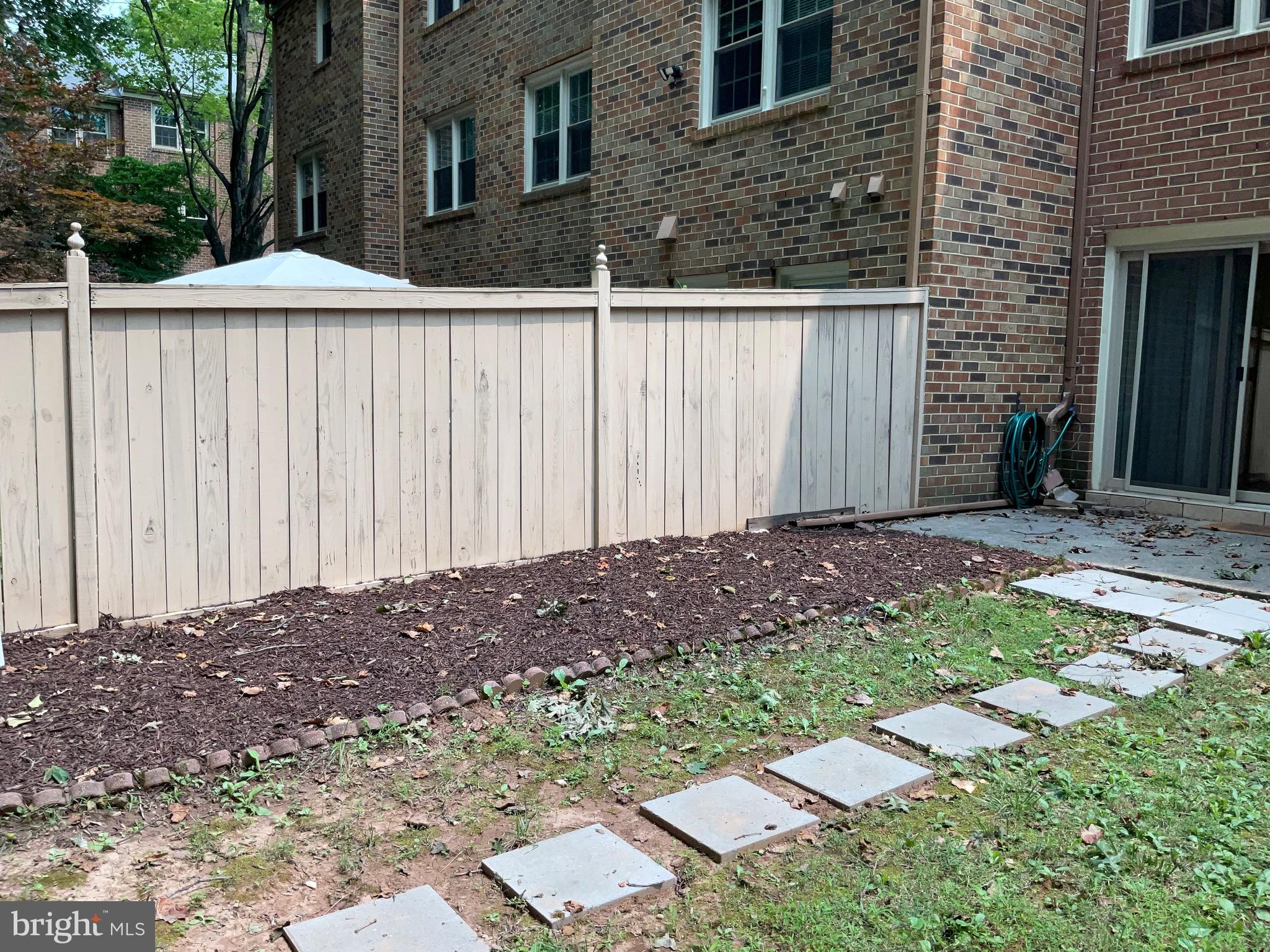 OLD GEORGETOWN VILLAGE - Residential Lease