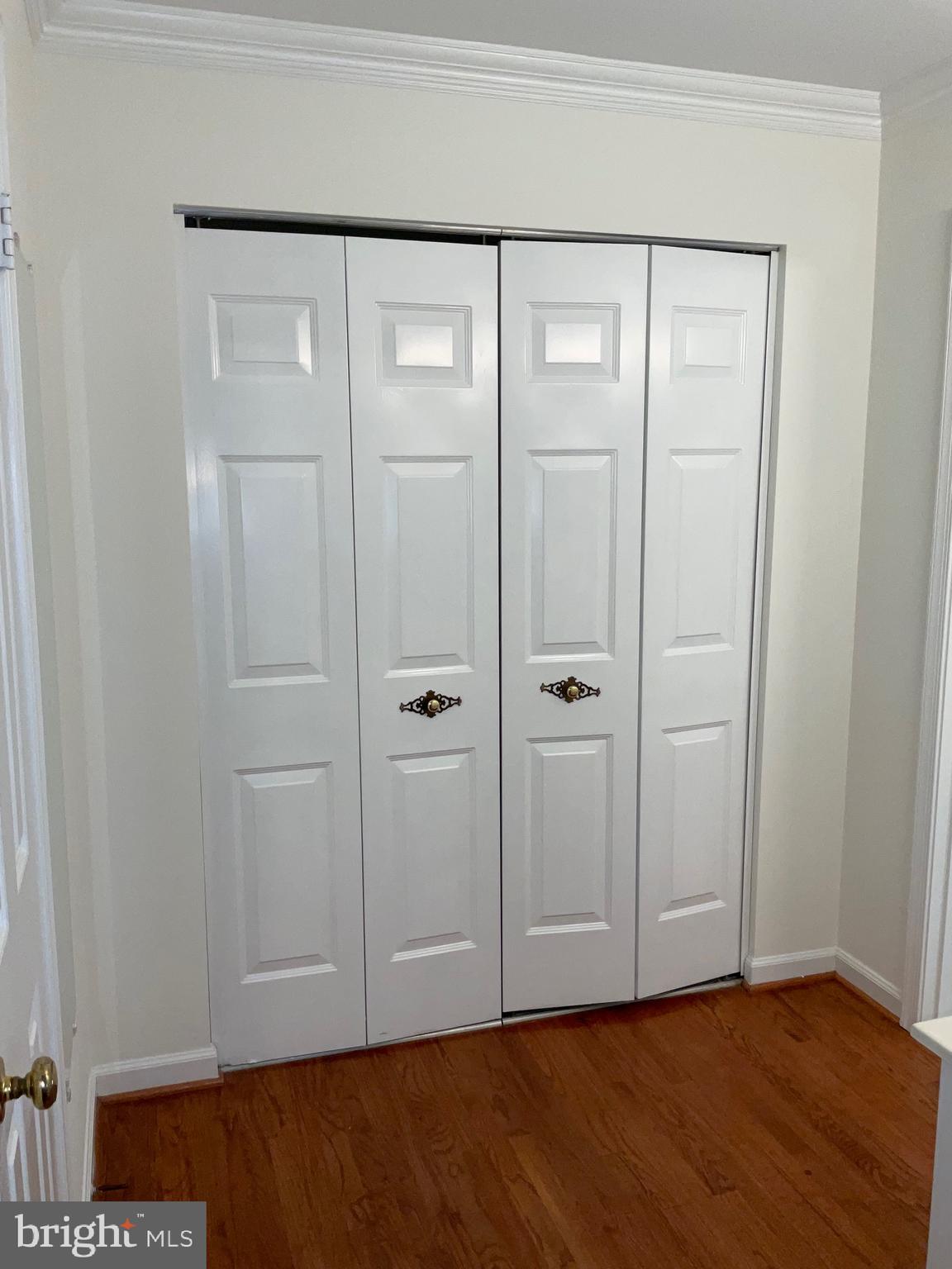 OLD GEORGETOWN VILLAGE - Residential Lease