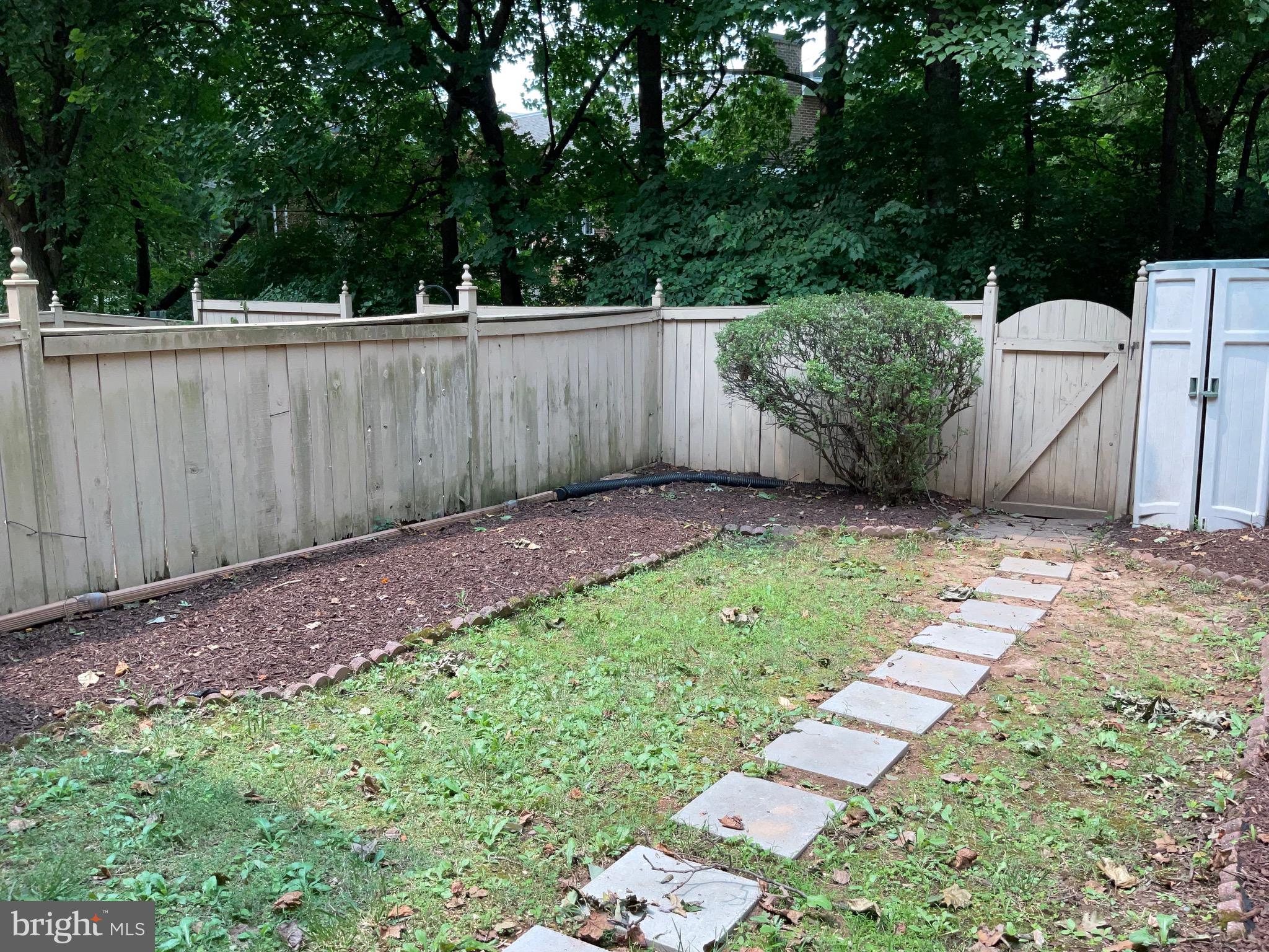 OLD GEORGETOWN VILLAGE - Residential Lease