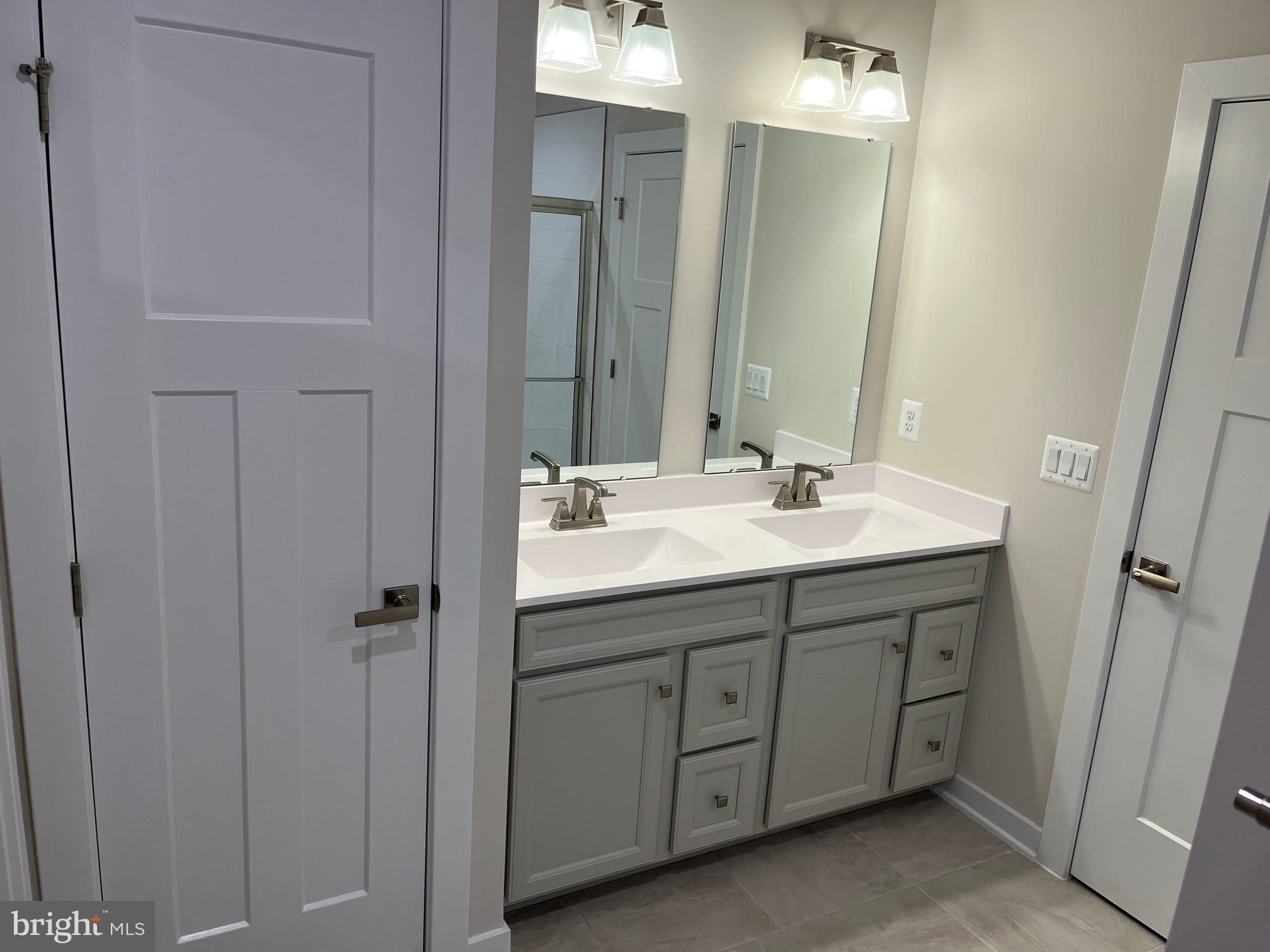 SOUTH BROOK - Residential