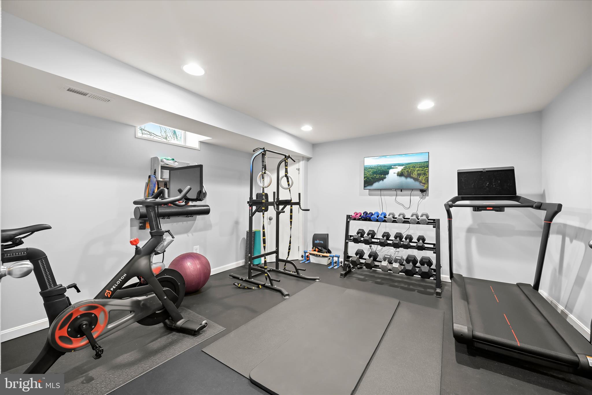 BURLEIGH MANOR - Residential