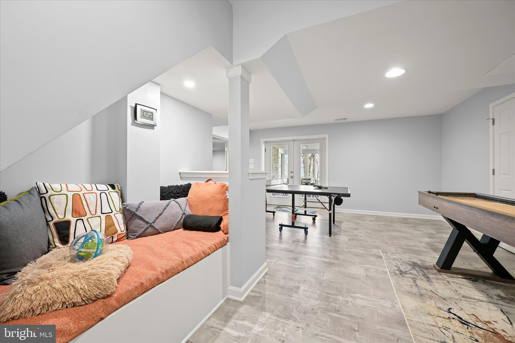 BURLEIGH MANOR - Residential