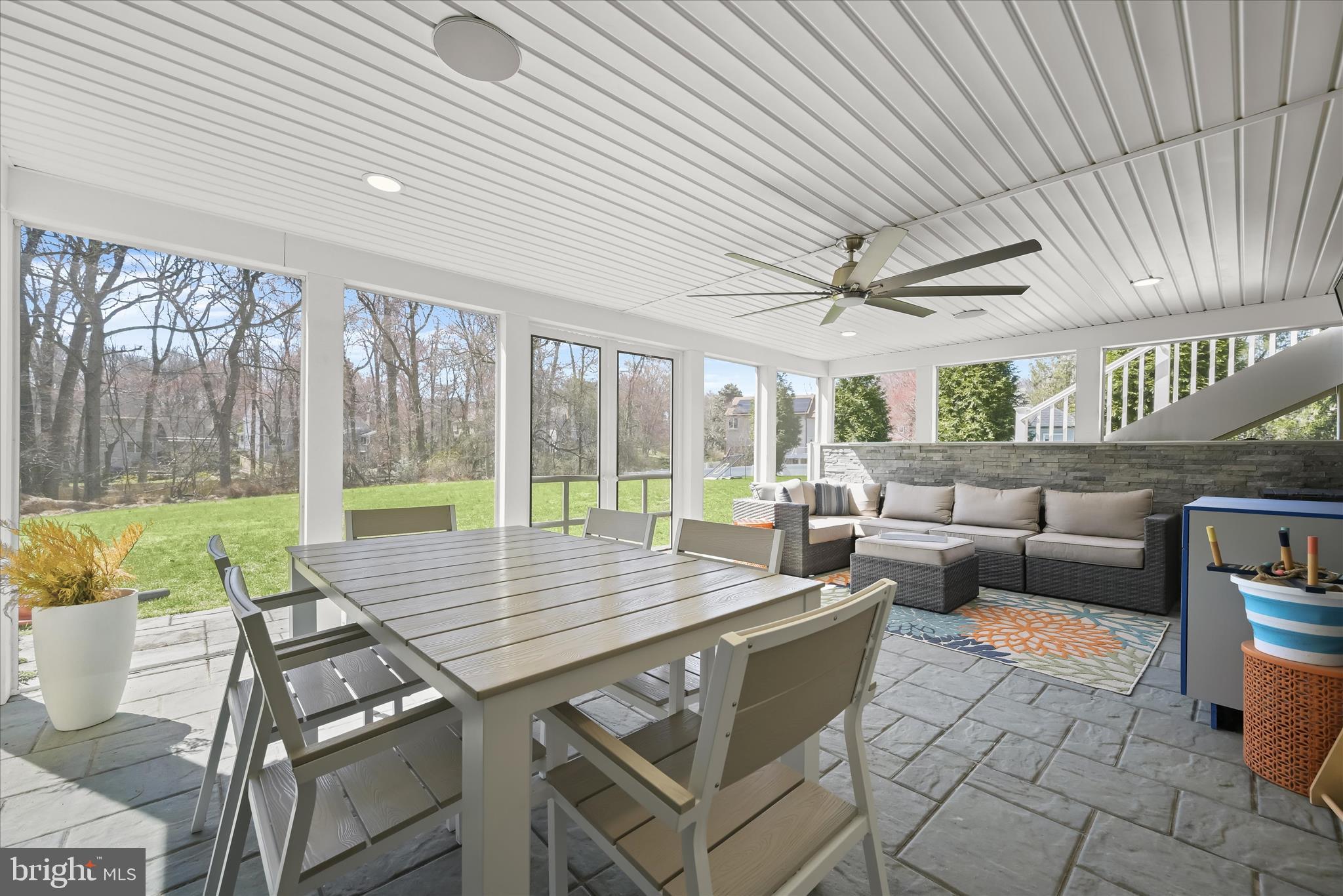 BURLEIGH MANOR - Residential