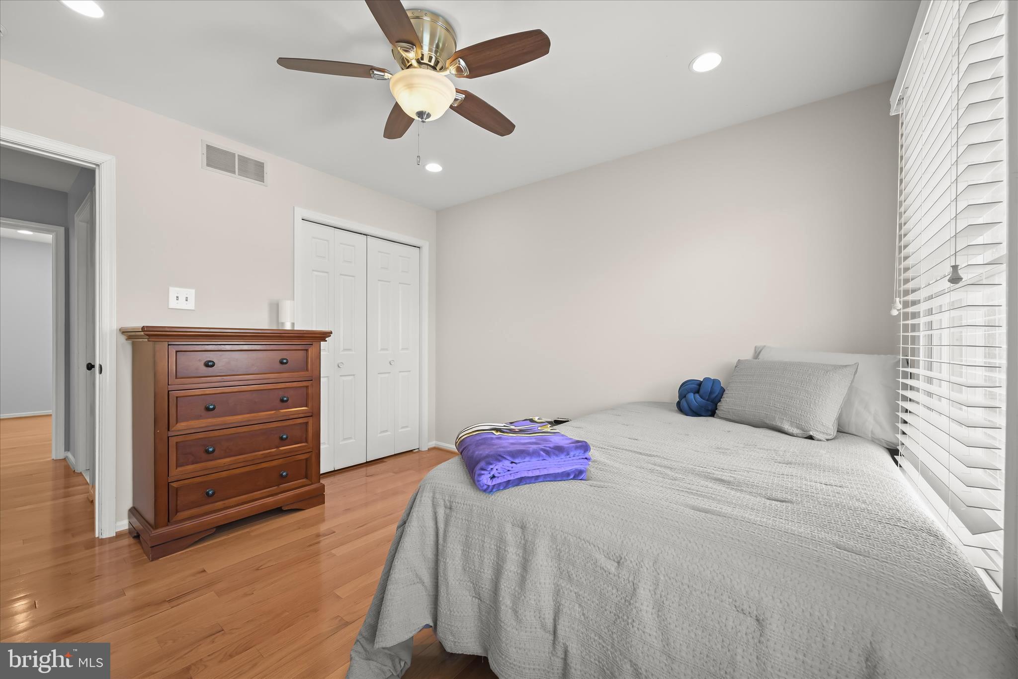 BURLEIGH MANOR - Residential