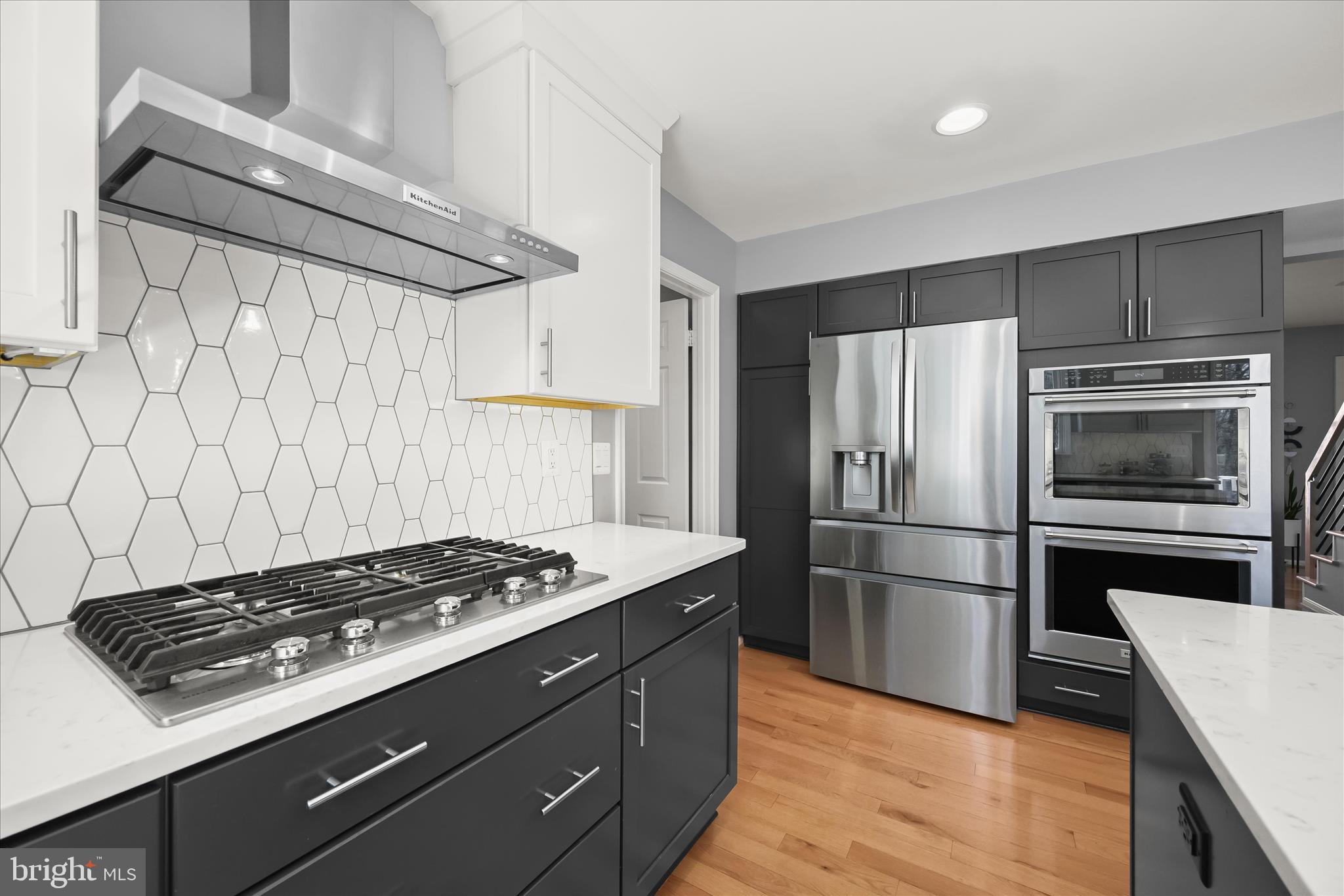 BURLEIGH MANOR - Residential