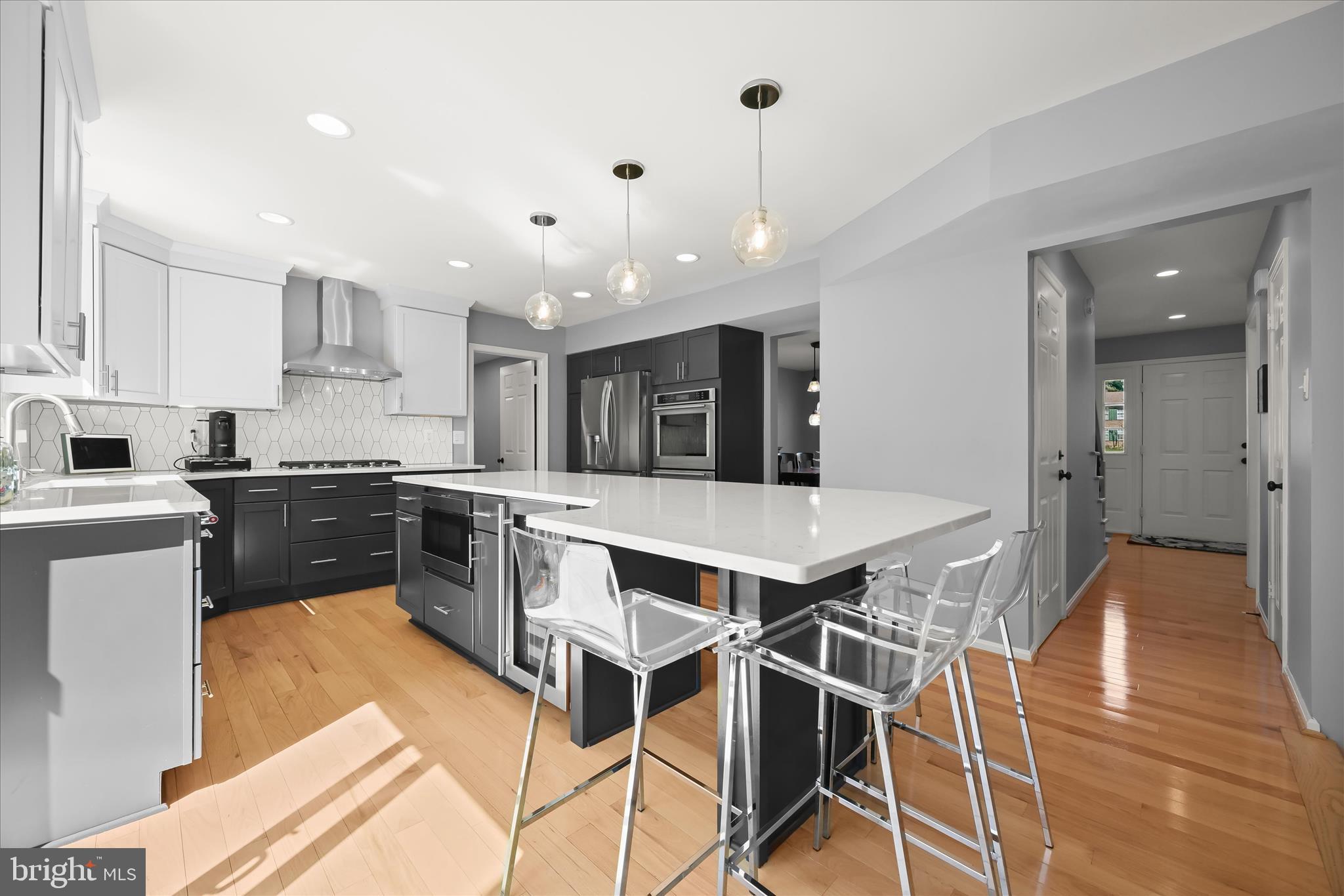 BURLEIGH MANOR - Residential